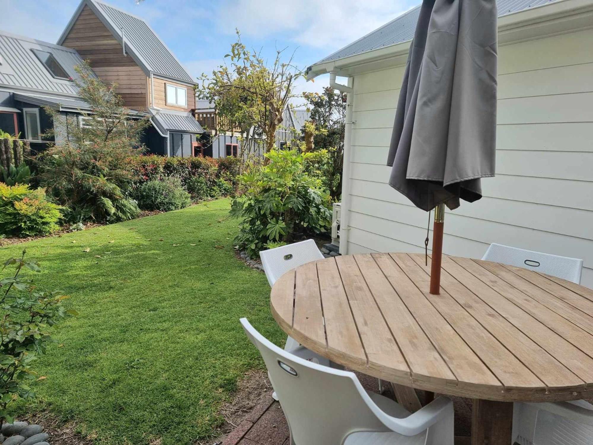 Double Room with Garden View - Photo 8