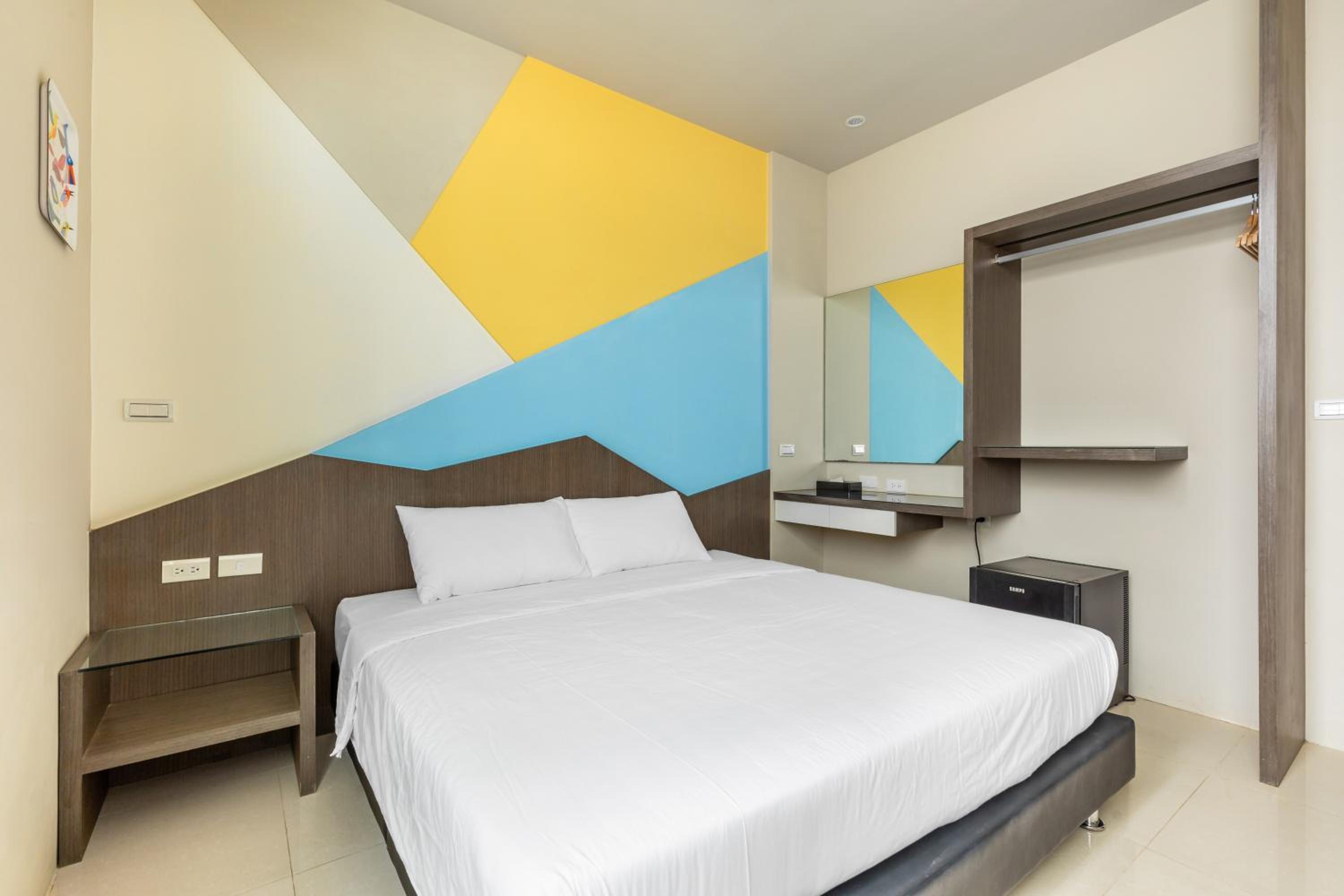 Deluxe Queen Room photo 1