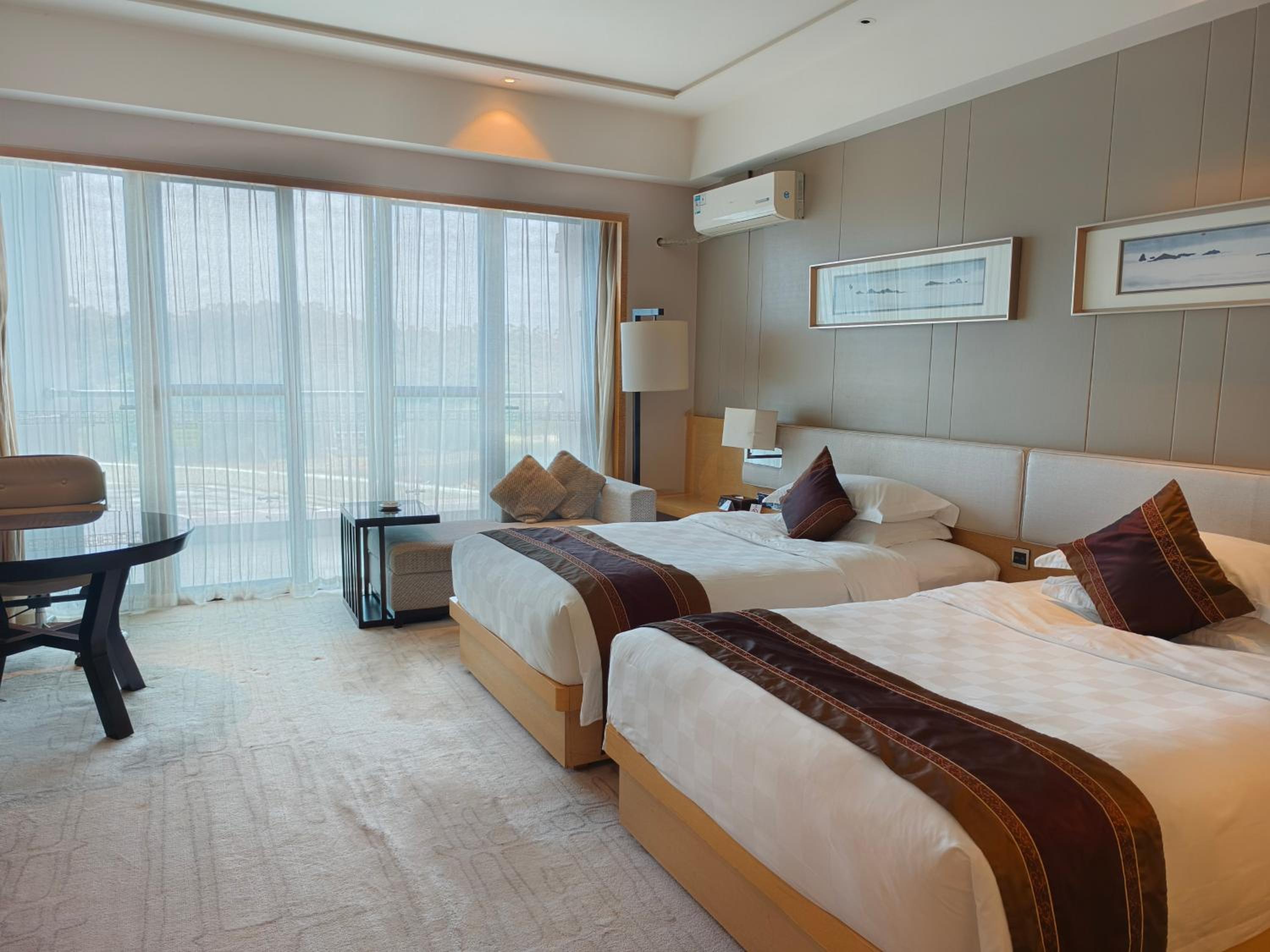 Executive Deluxe Twin Room with Garden View