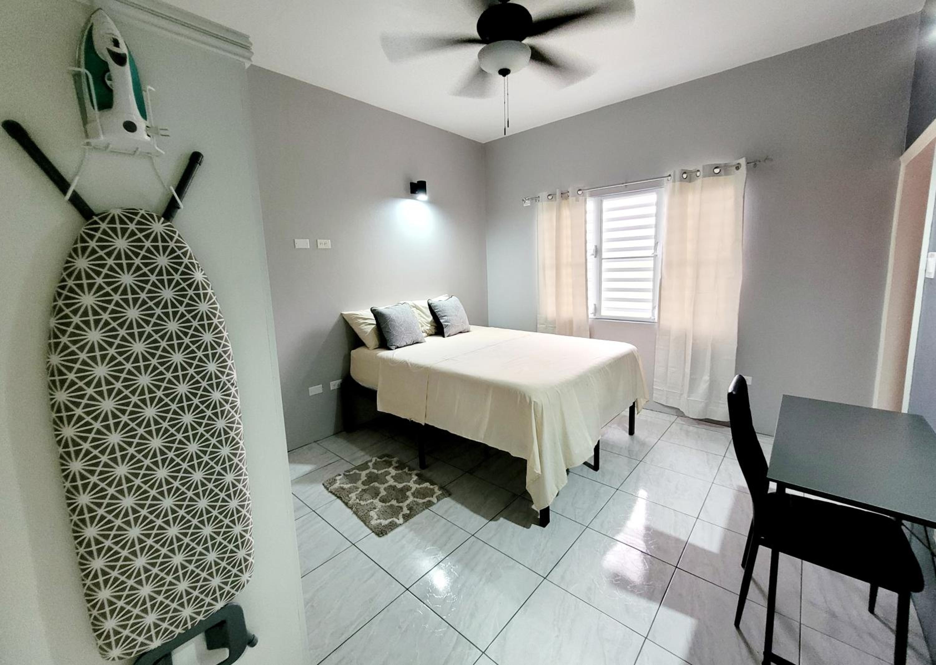 One-Bedroom Apartment with Sea View and Balcony