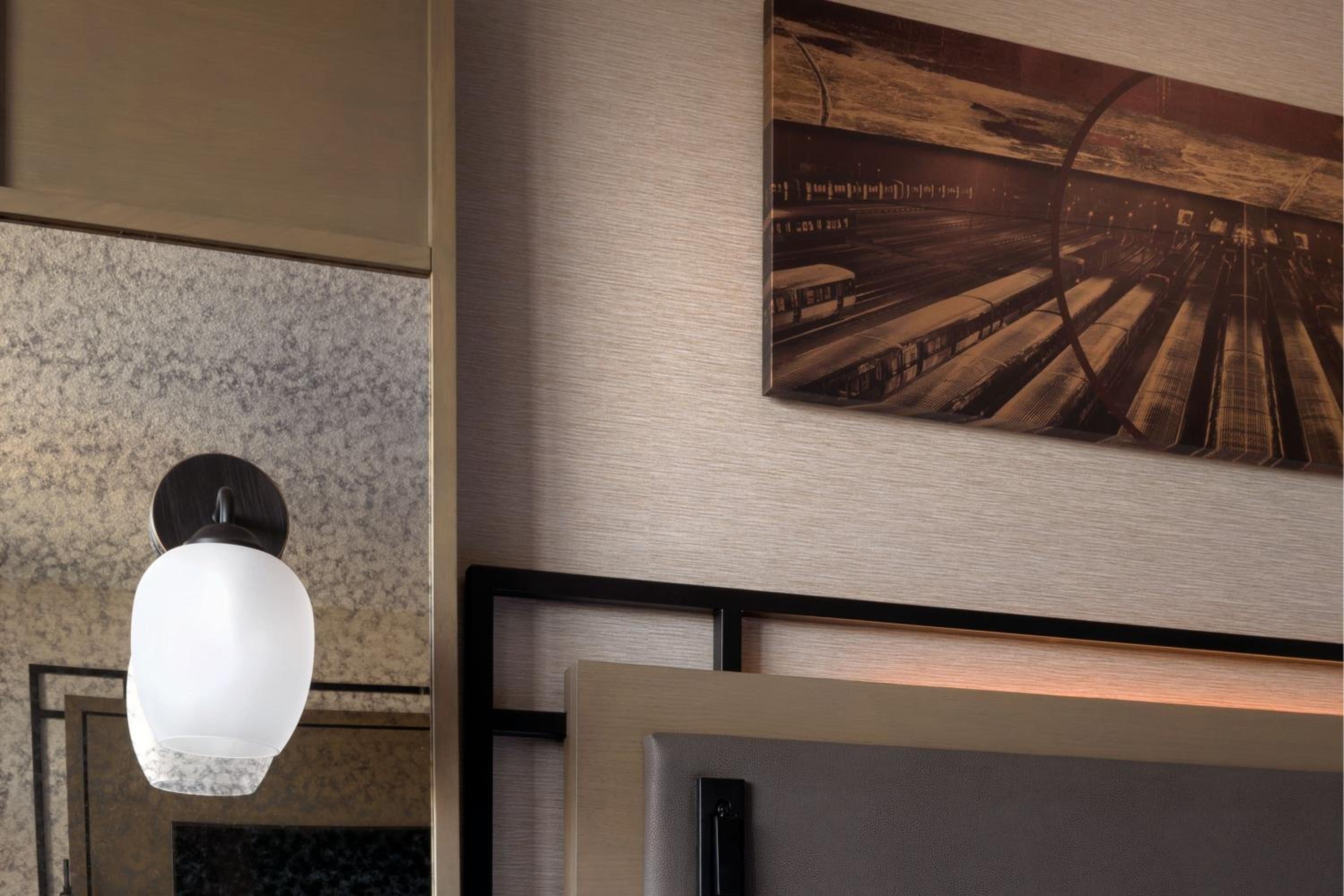 Guest Room, 1 King - Photo 9