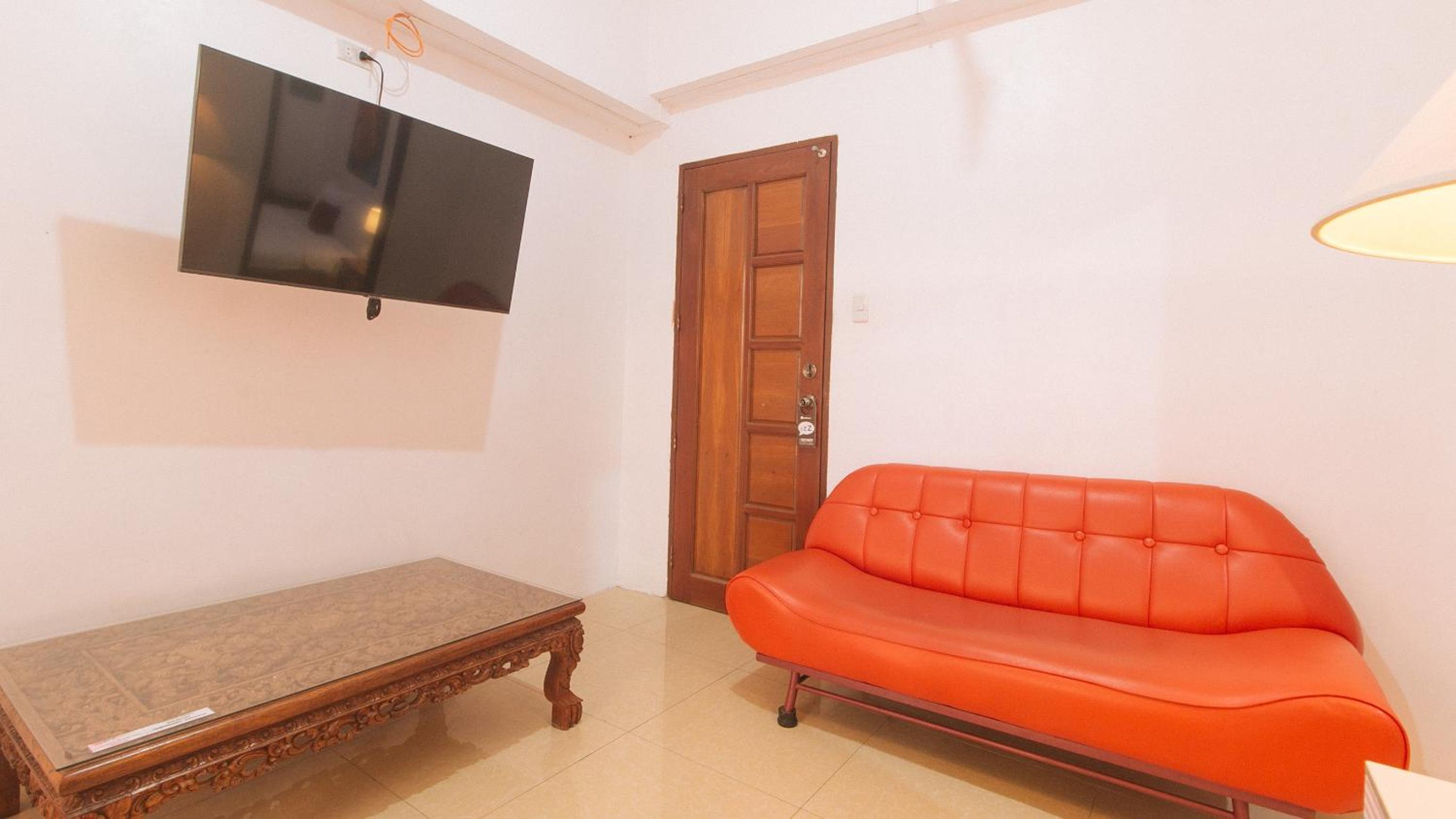 Deluxe Room - Photo 10