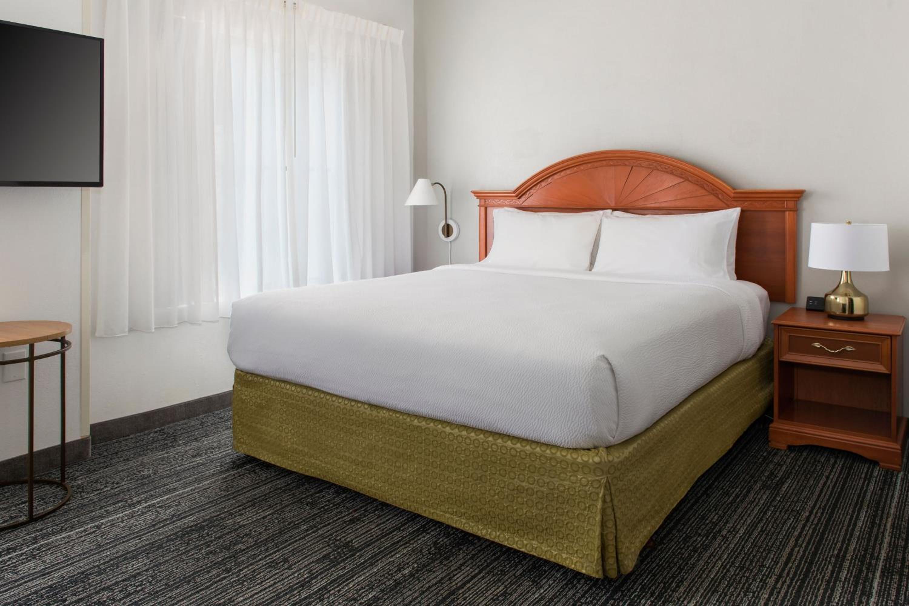 King Studio with Sofa Bed - Photo 1