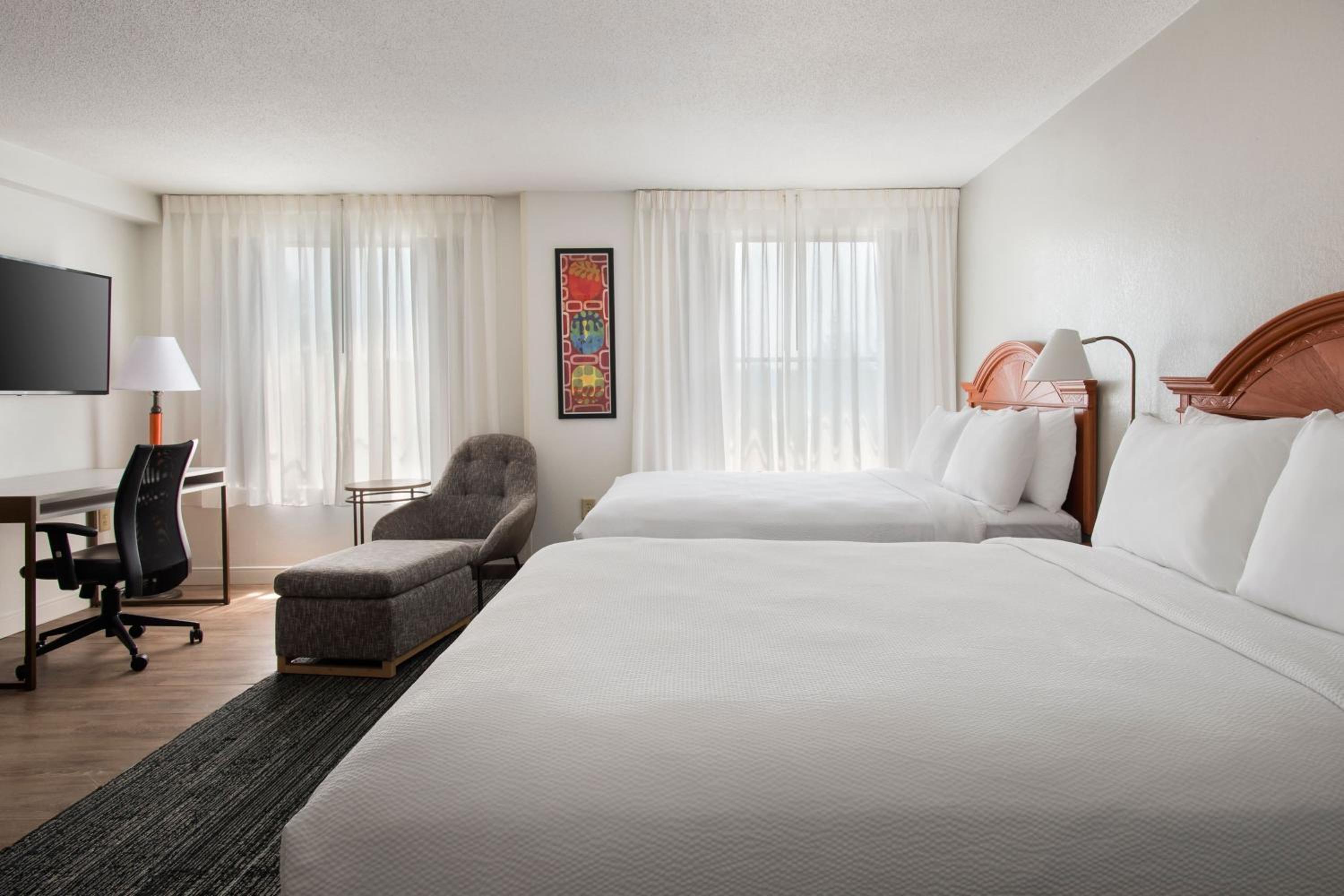 Queen Suite with Two Queen Beds - Photo 1