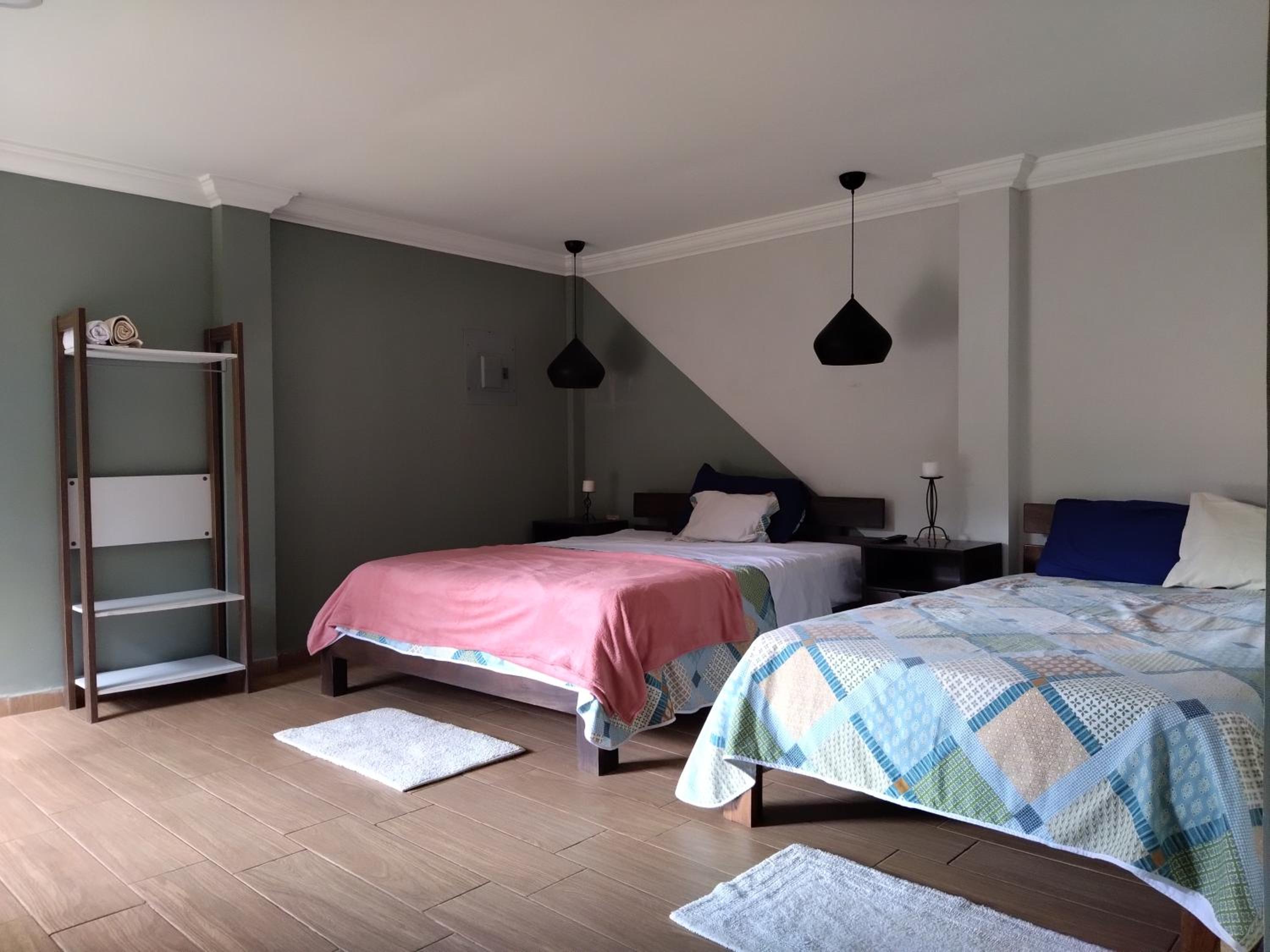 Twin Room with Private Bathroom photo 2