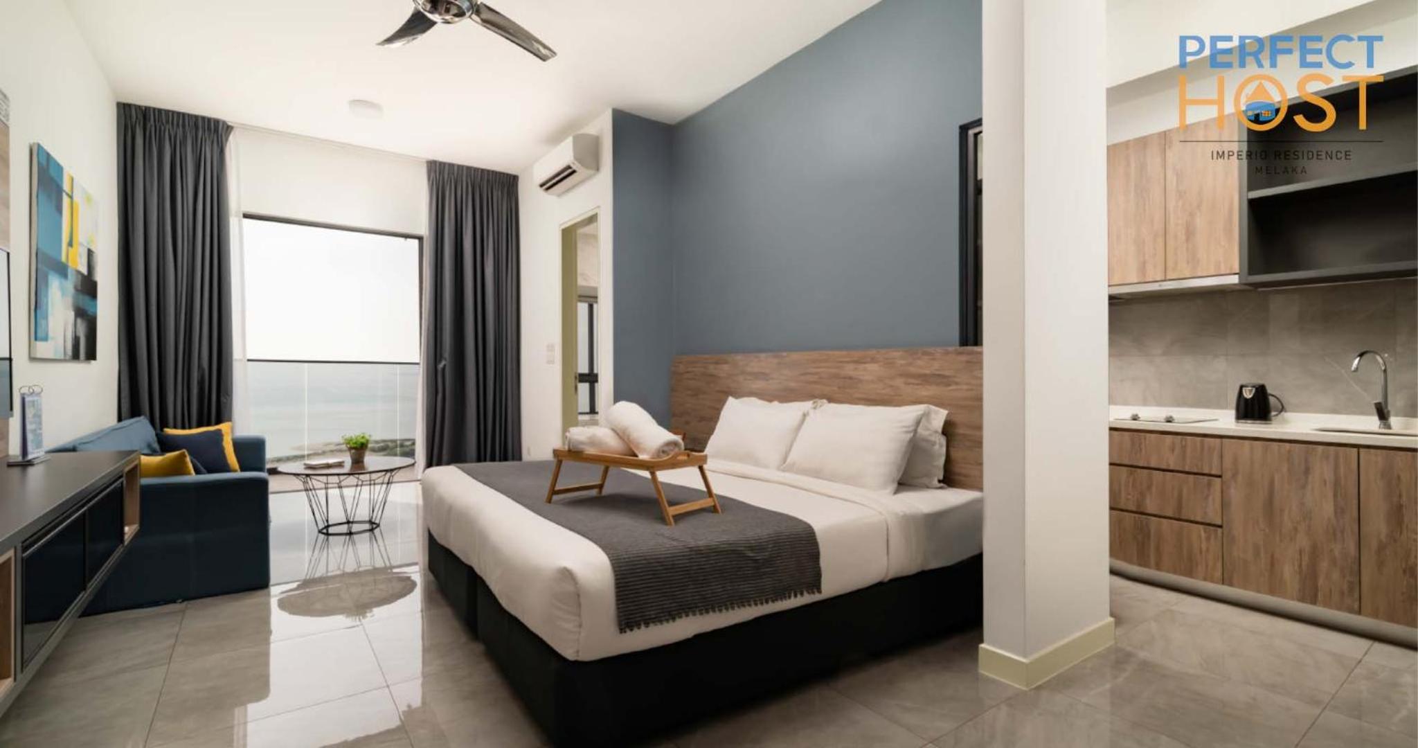 Studio Queen Room with Sea View