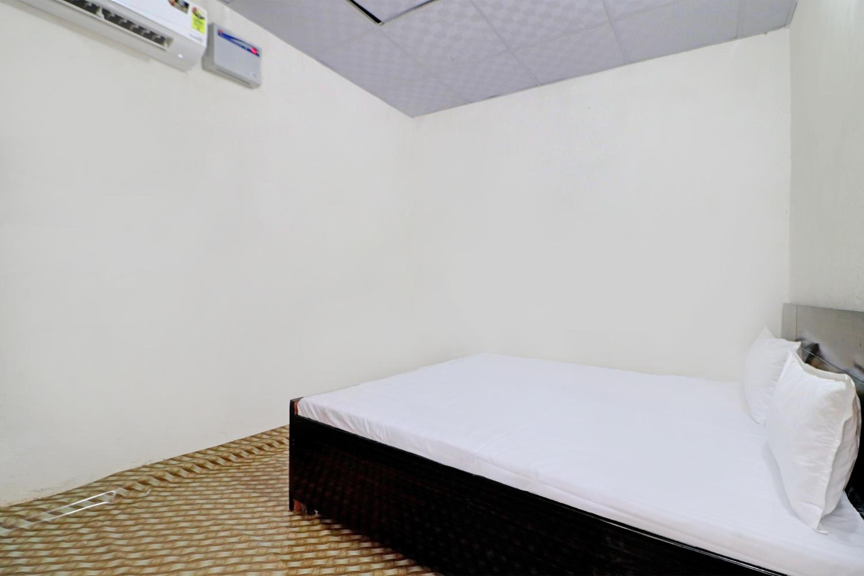 Classic Triple Room photo 1