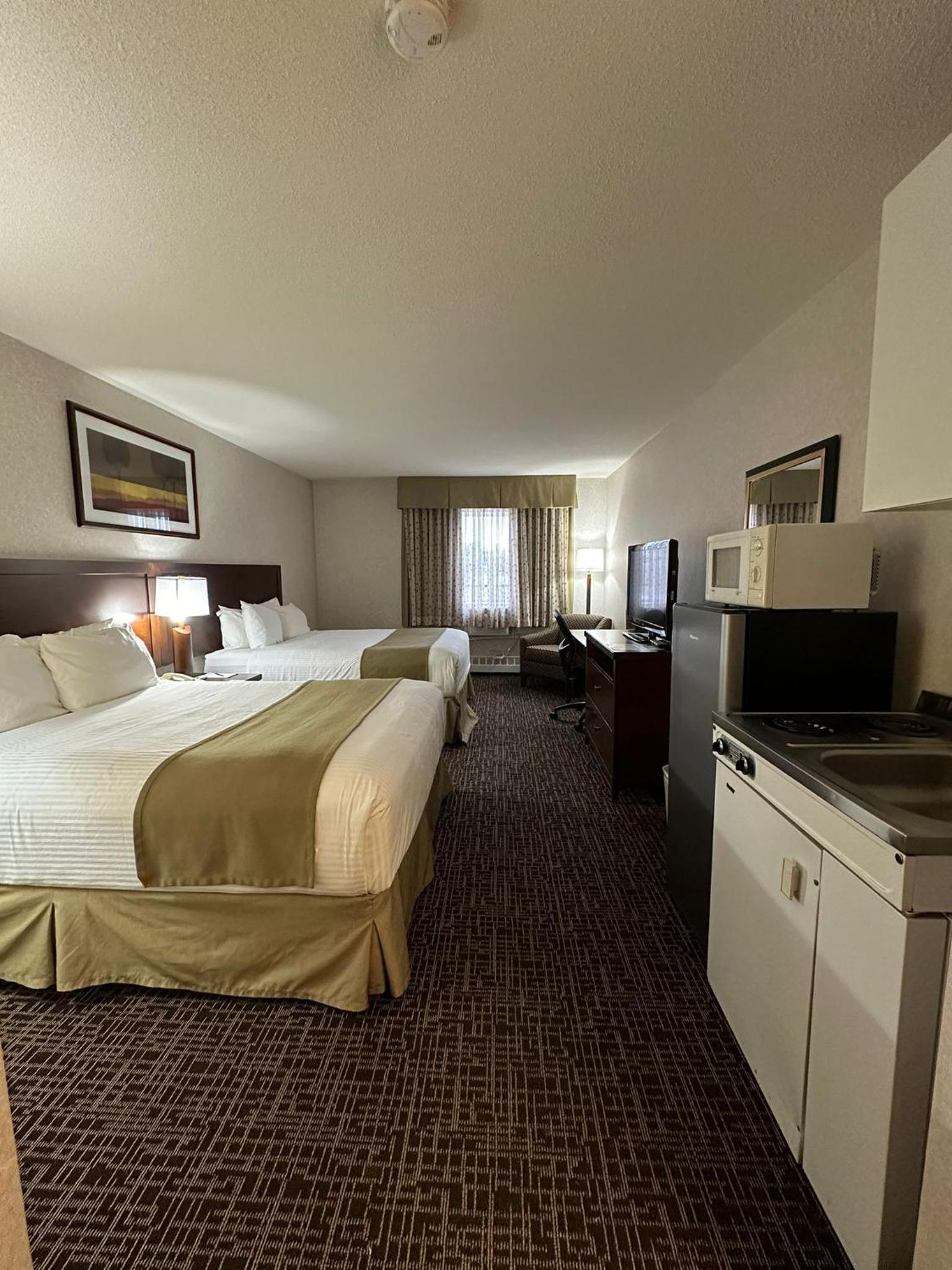 Deluxe Quadruple Room - Photo 2