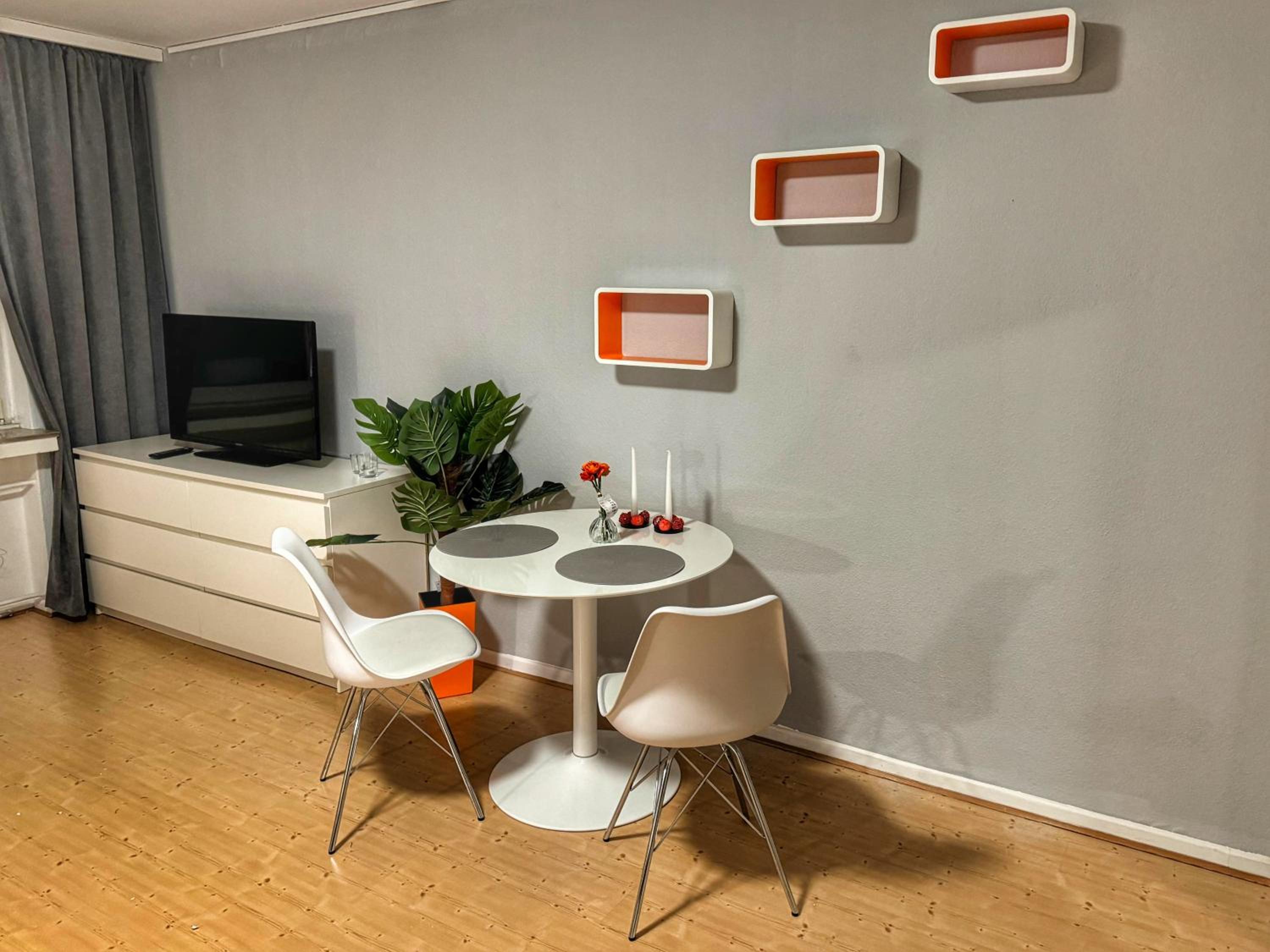 One-Bedroom Apartment - Photo 10