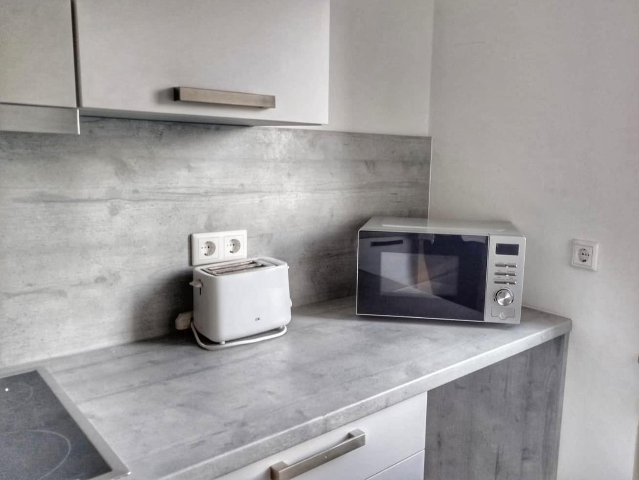 One-Bedroom Apartment - Photo 4