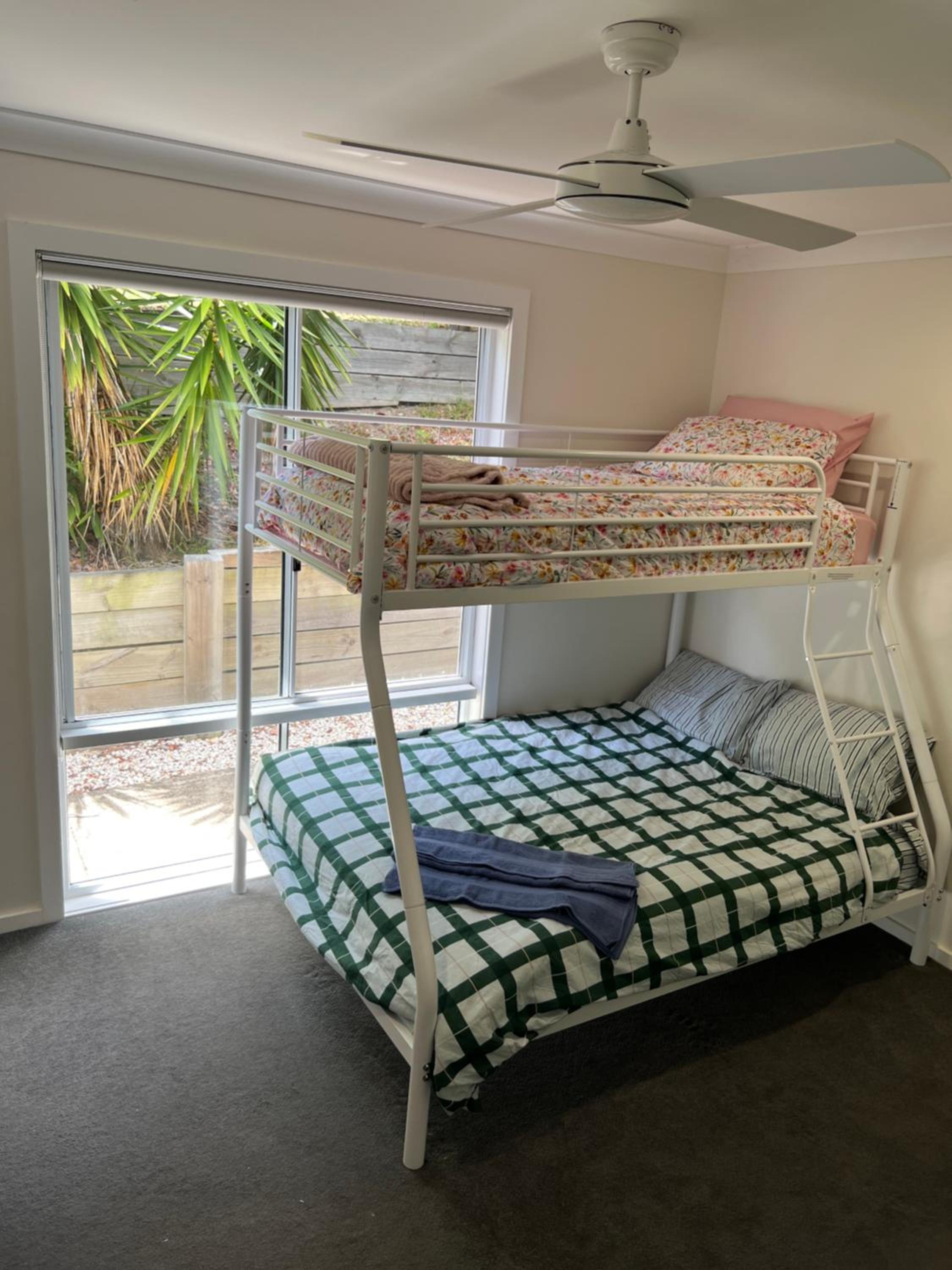 Three-Bedroom House photo 2