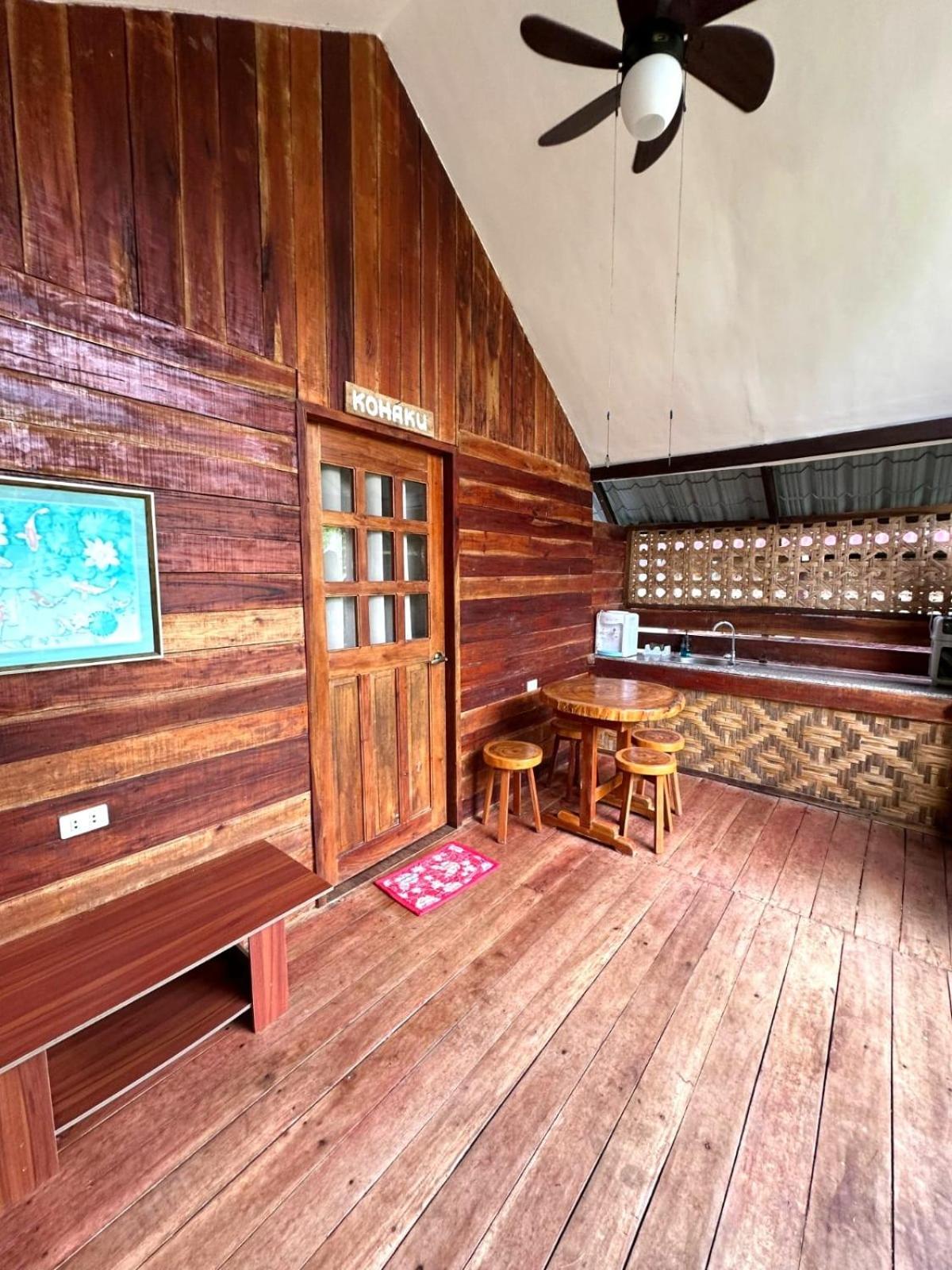 Standard Family Room photo 3