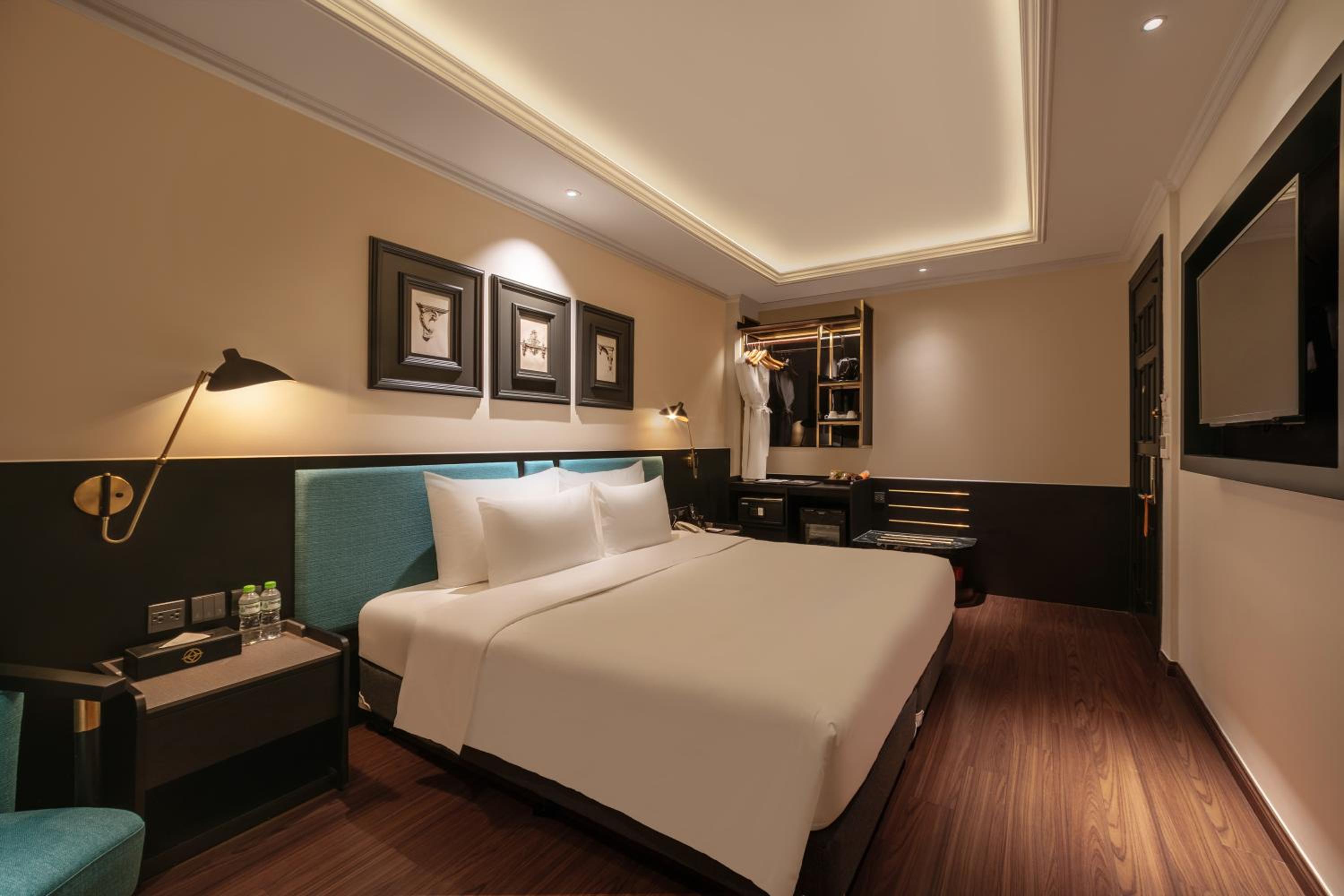 Superior Double Room - No Window photo 1