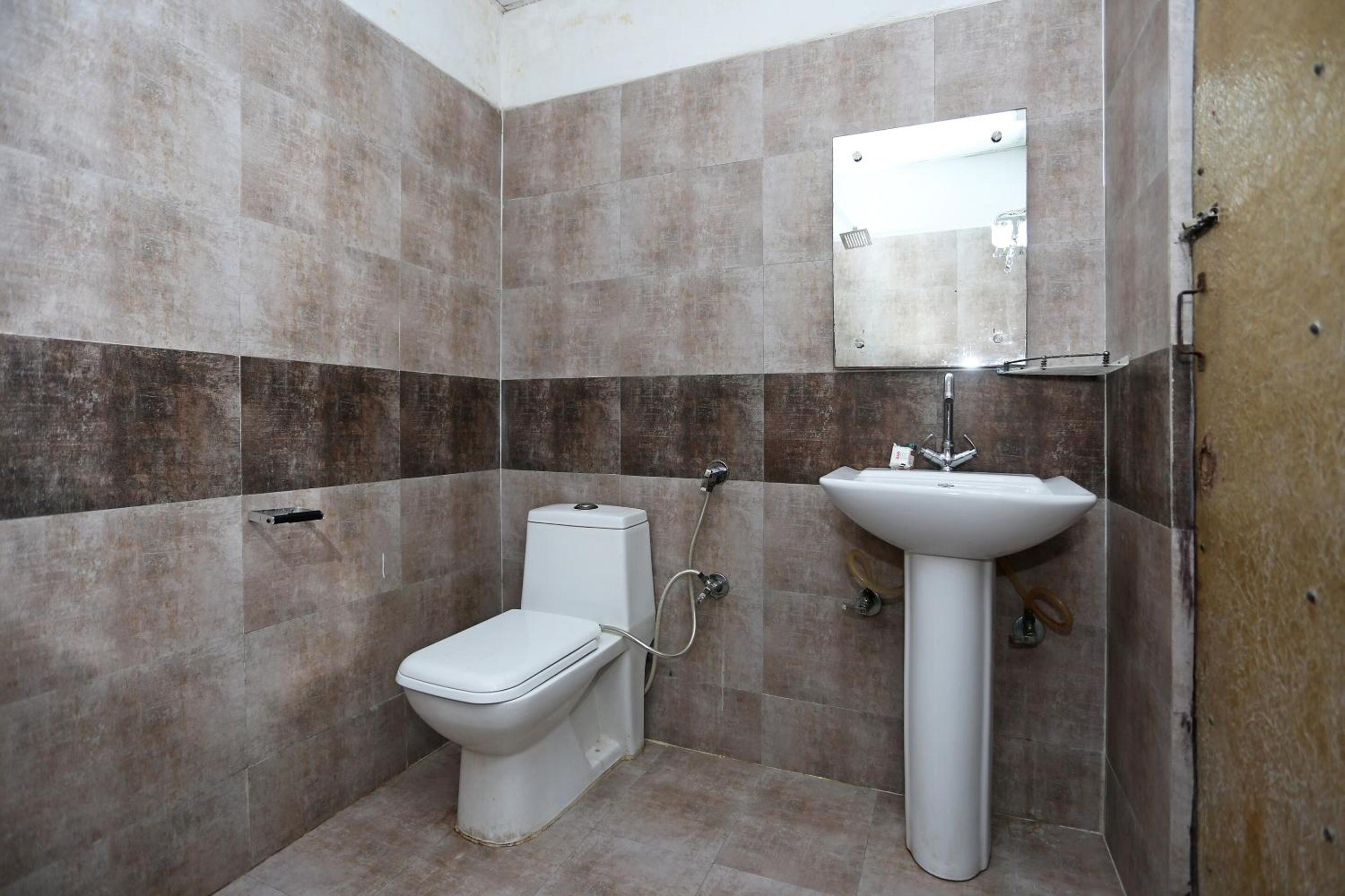 Classic Triple Room photo 2
