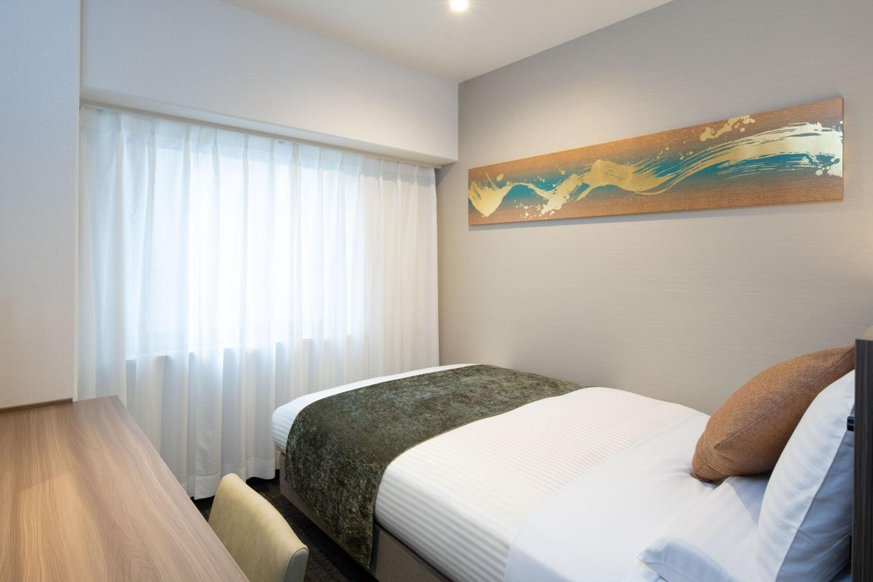 Standard Semi Double Room