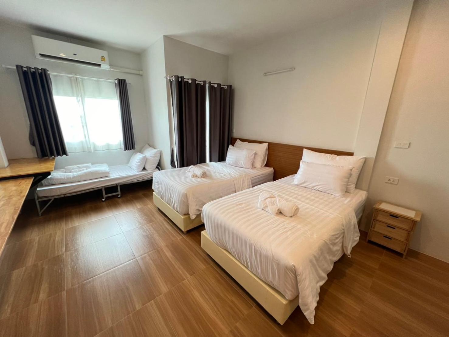 Standard Triple Room photo 2