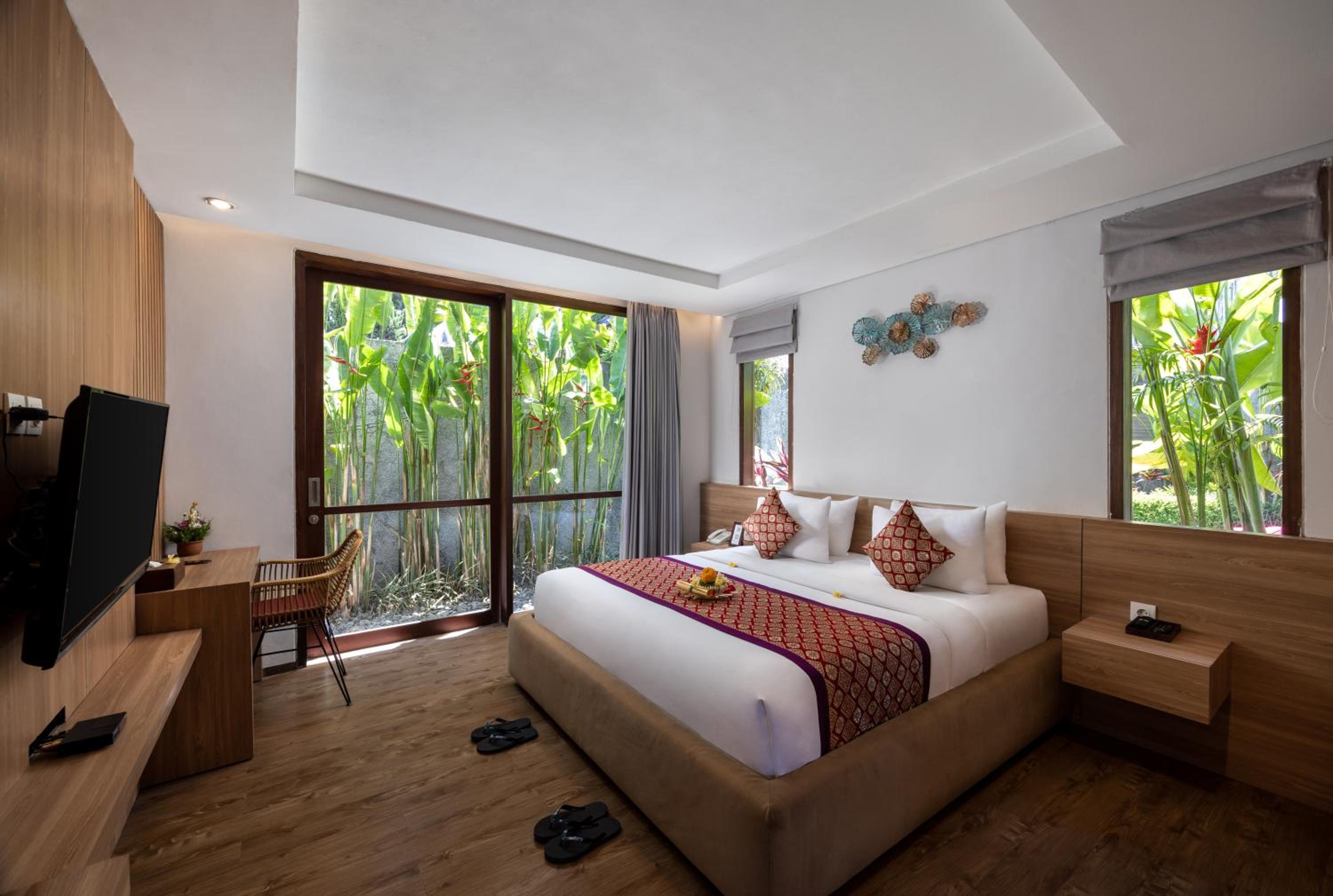 Three Bedroom Private Heated Pool Villa