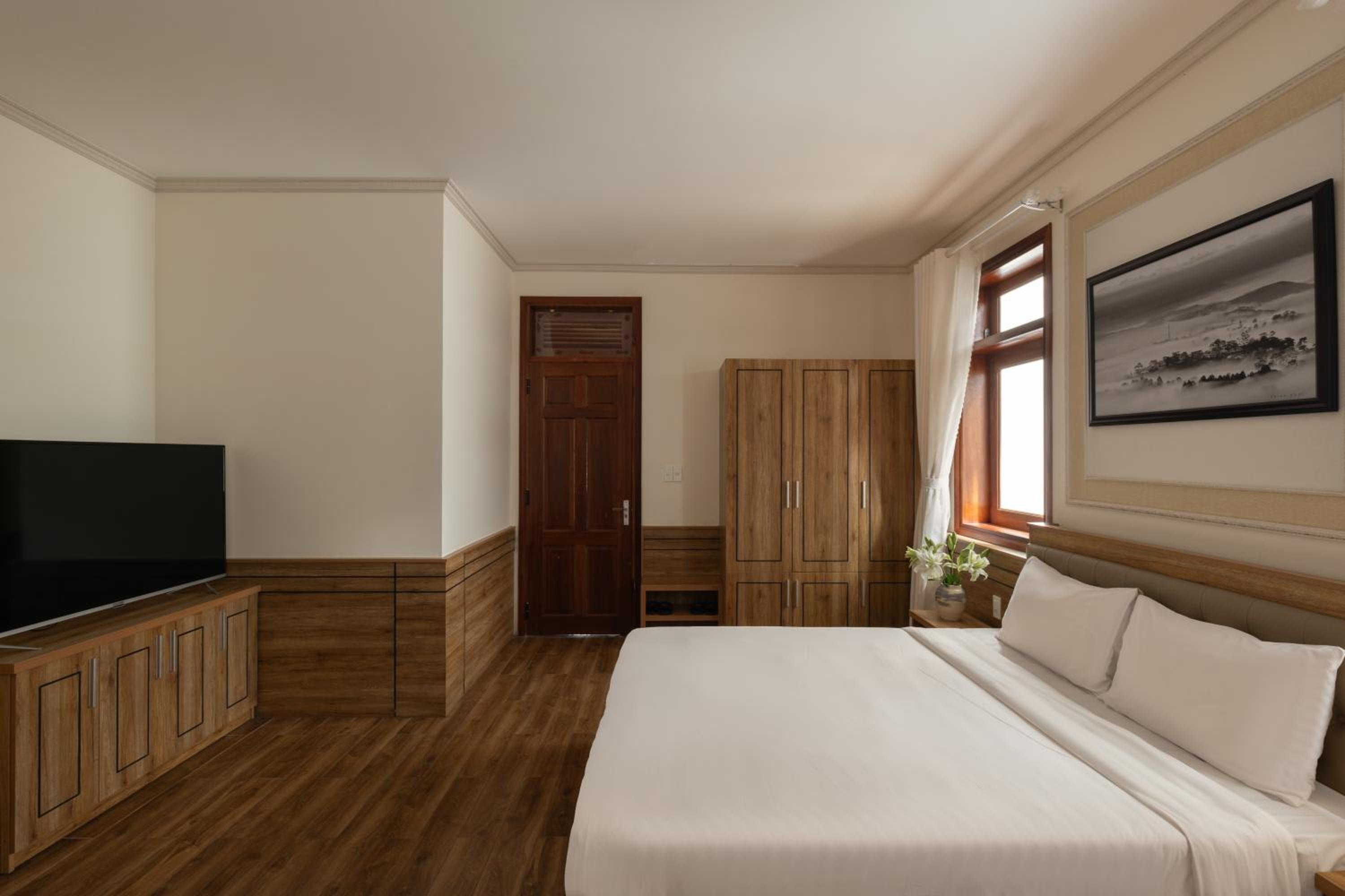 Standard Double Room - Photo 14