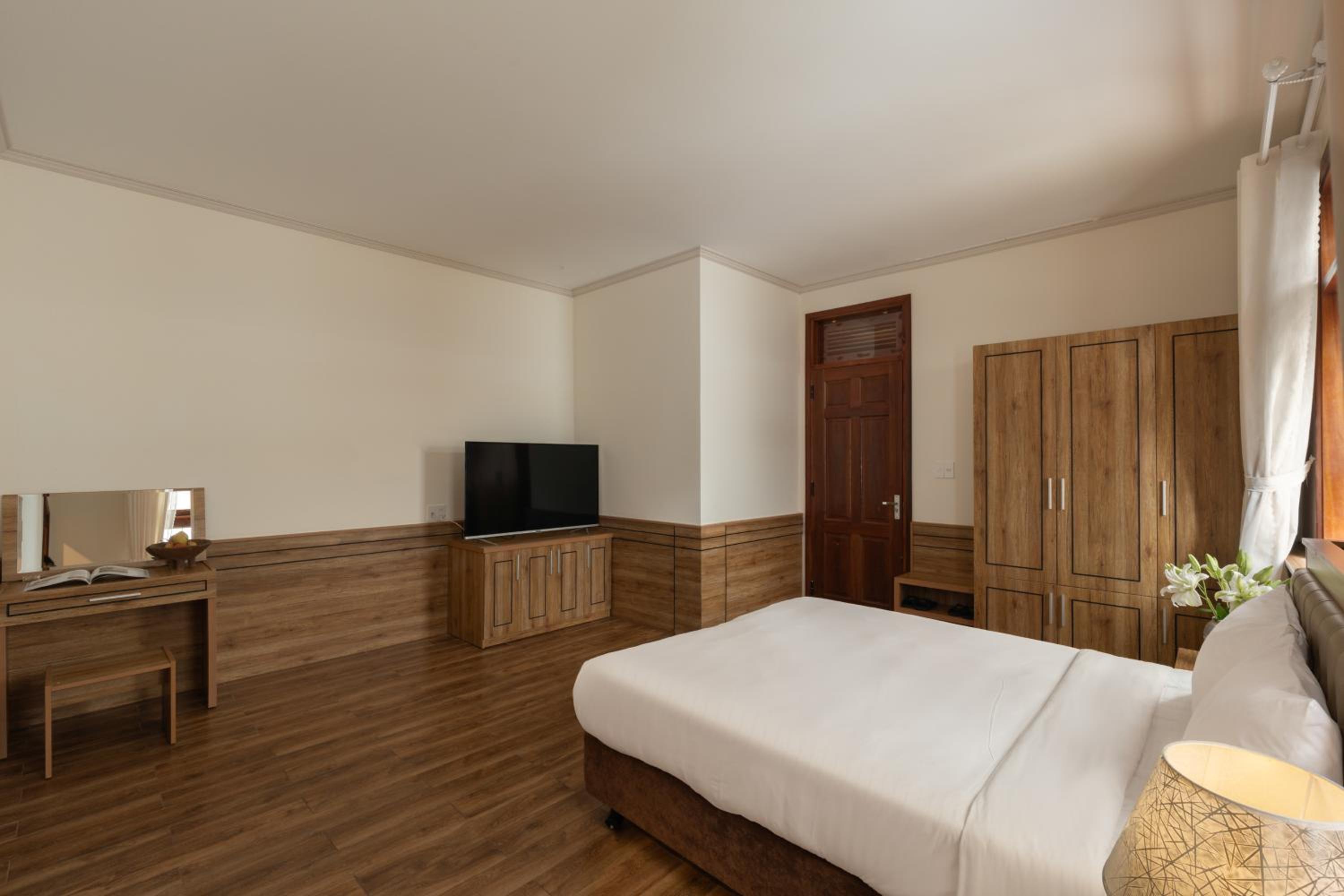 Standard Double Room - Photo 15