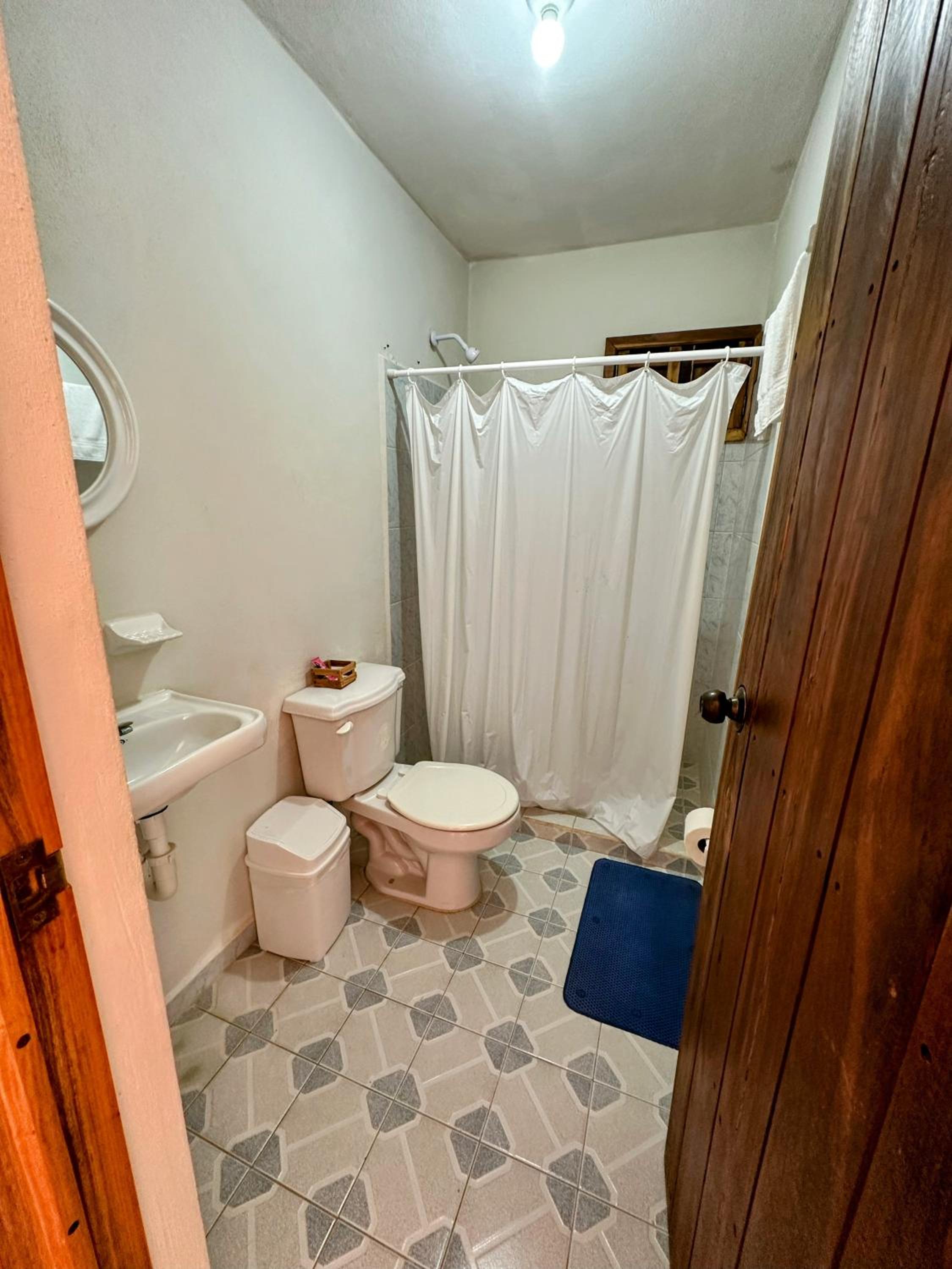 Deluxe Double Room with Side Sea View photo 2