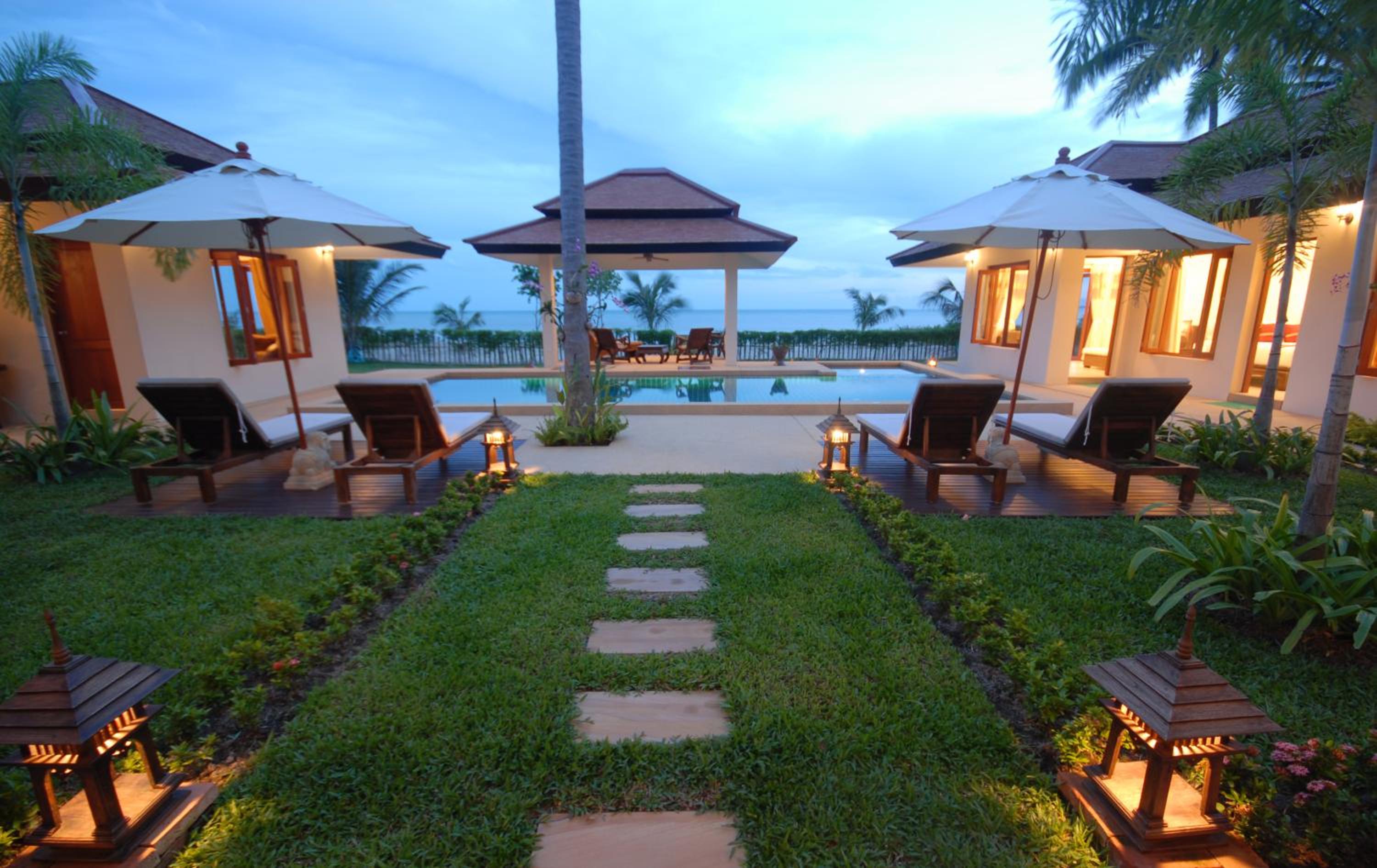 Three-Bedroom Villa photo 3
