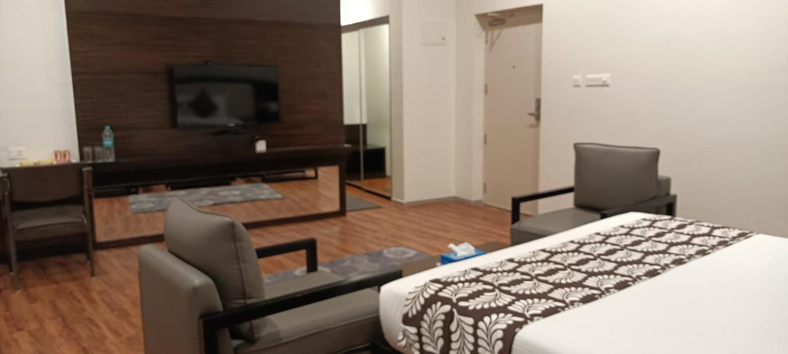Economy Double Room photo 2