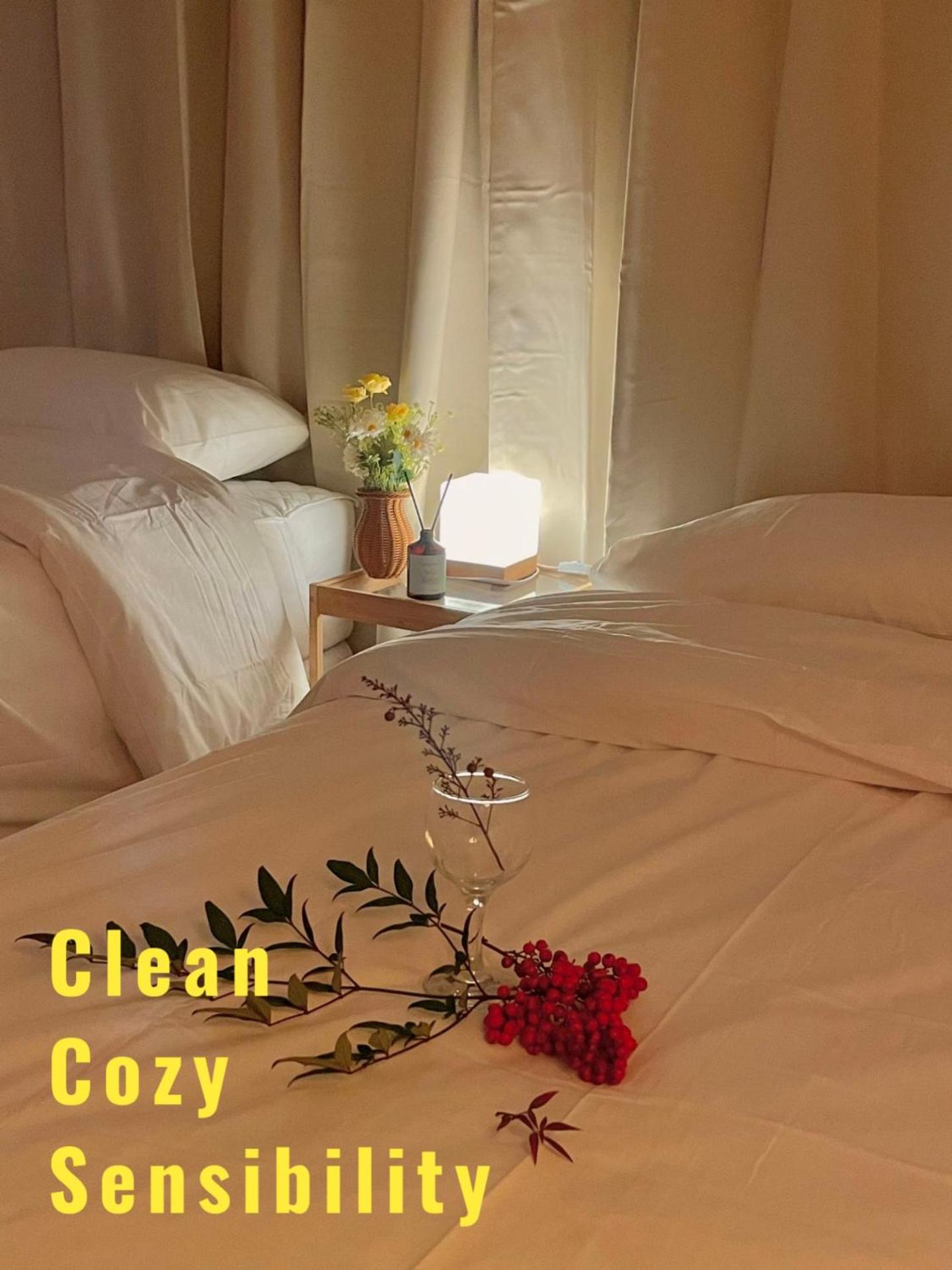 Deluxe Queen Room with Two Queen Beds photo 1