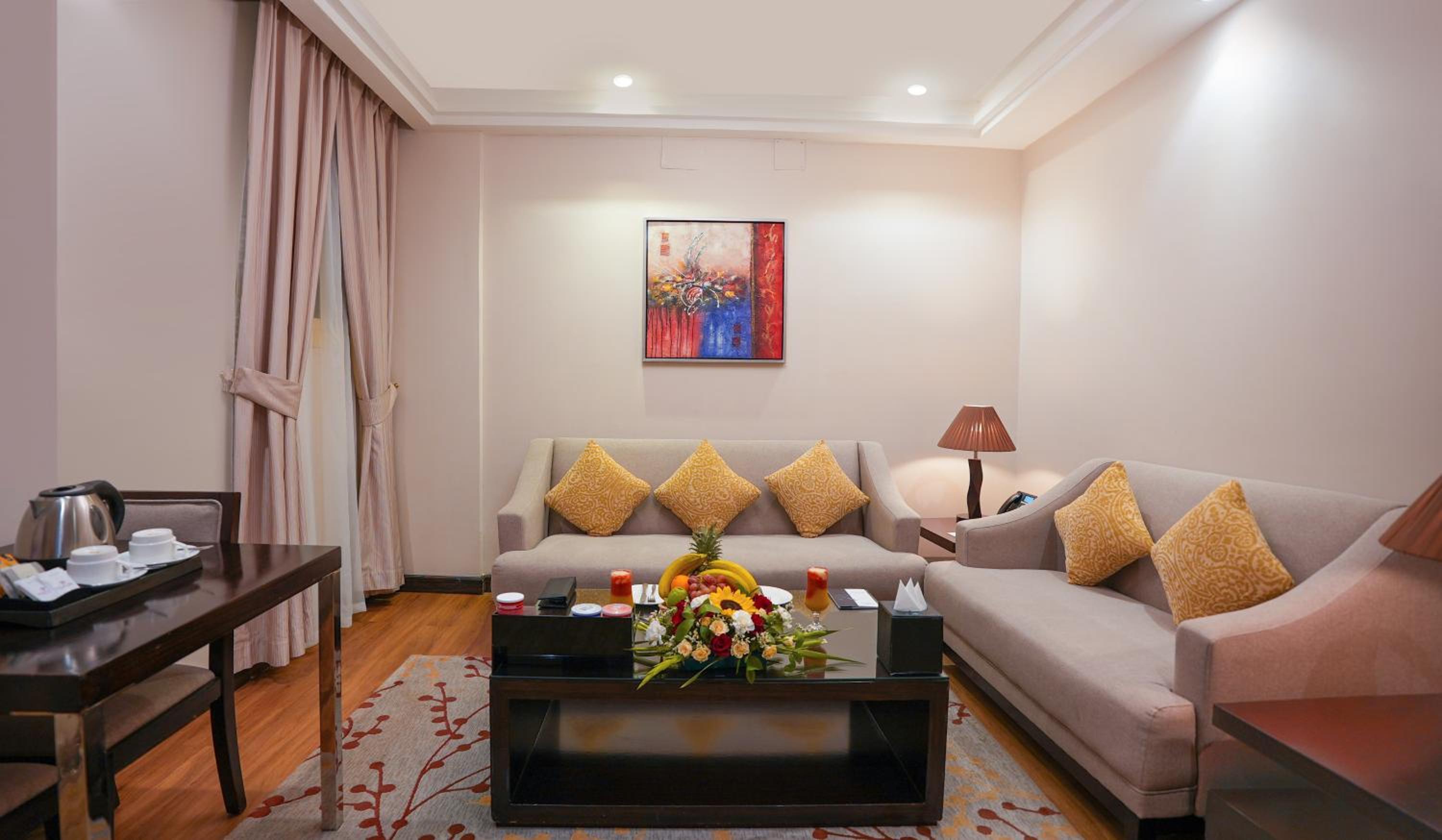 Two-Bedroom Suite - Photo 4