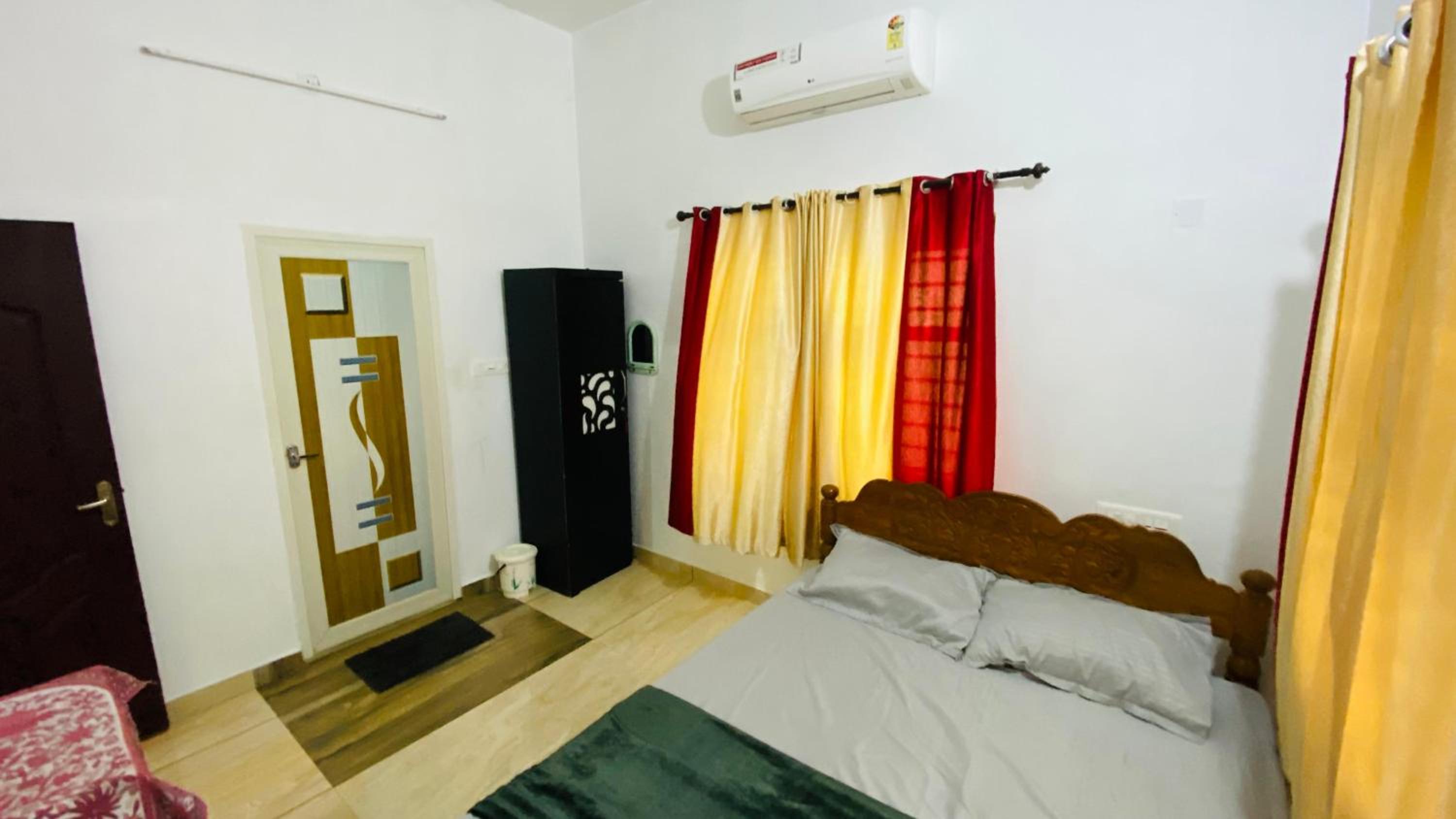 Deluxe Double or Twin Room photo 3