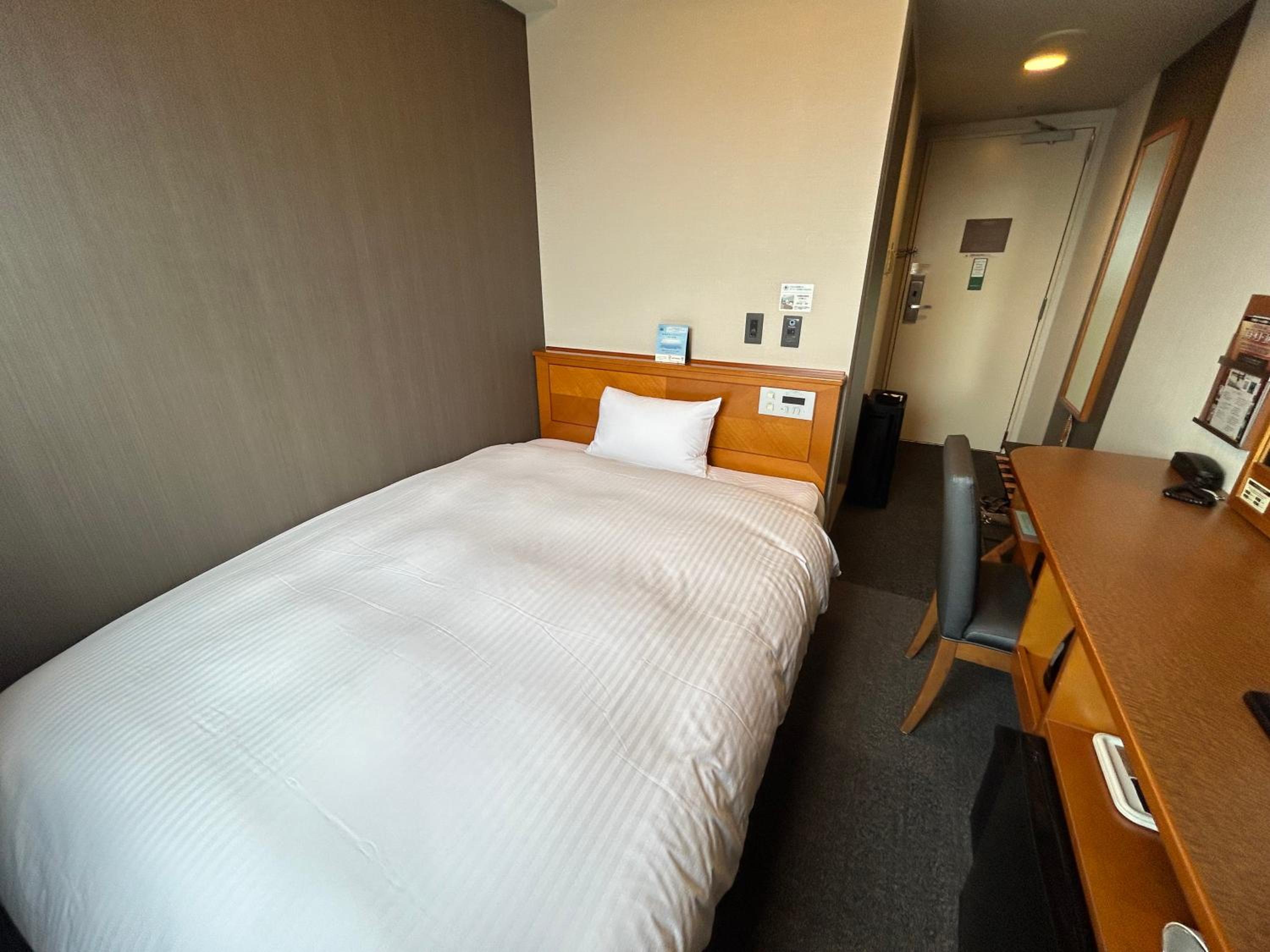 Comfort Single Room - Non-Smoking - Cleaning Every 3 Days