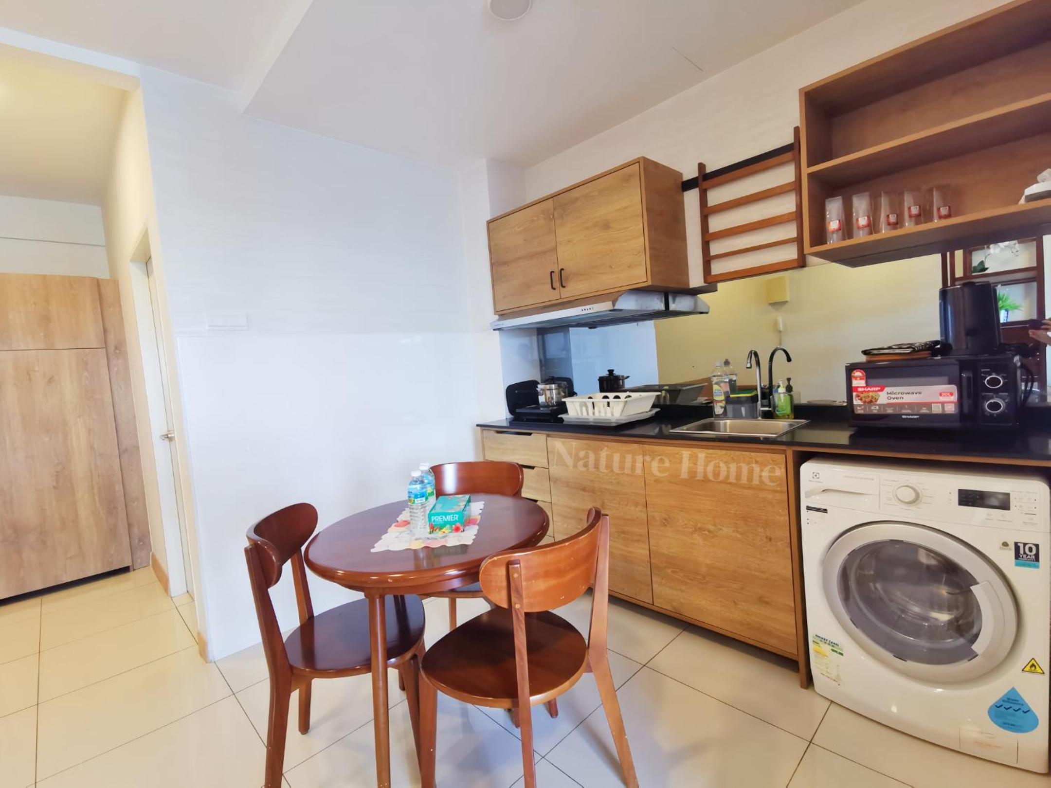 Apartment with Sea View - Photo 3