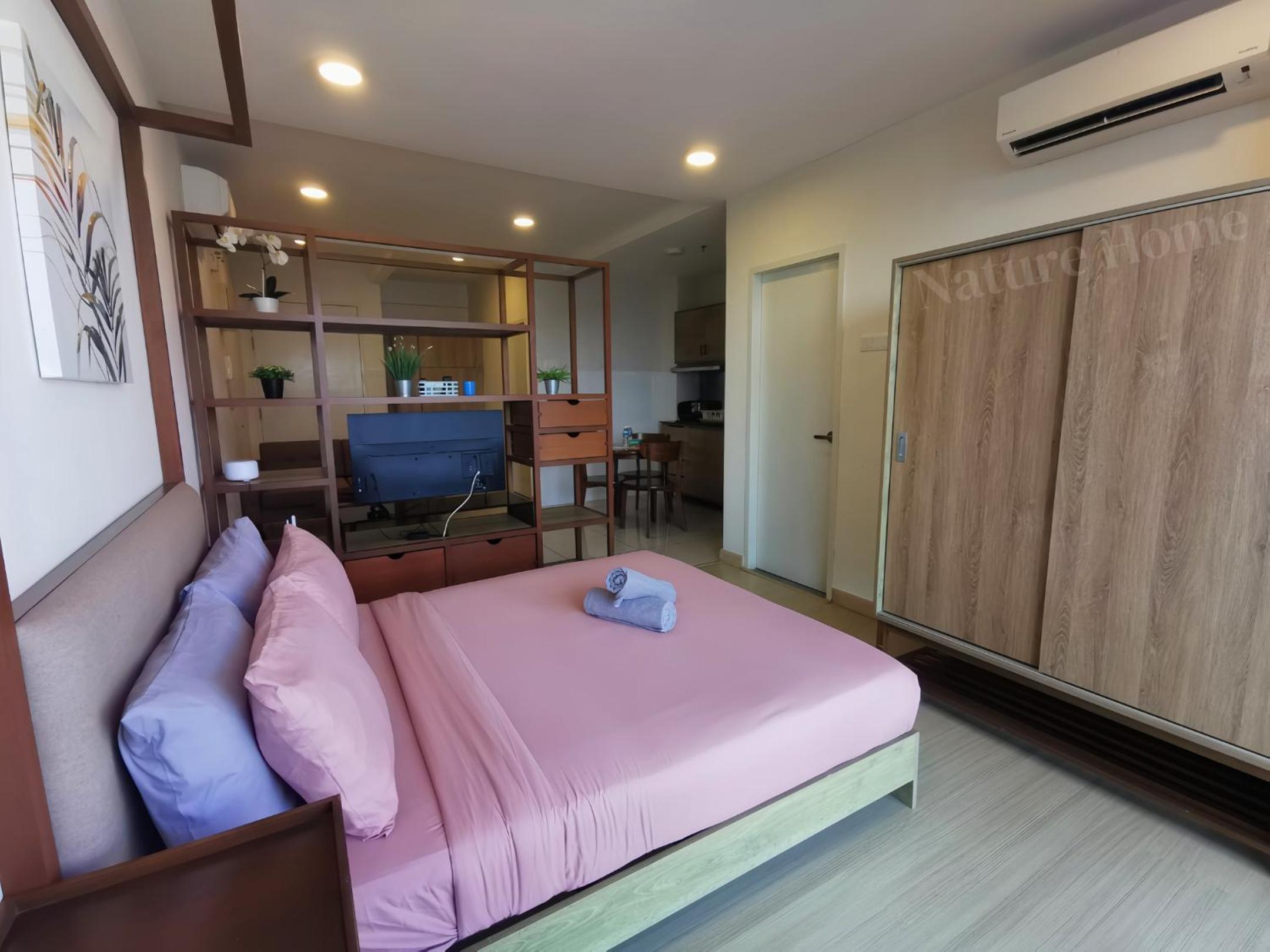 Apartment with Sea View - Photo 12
