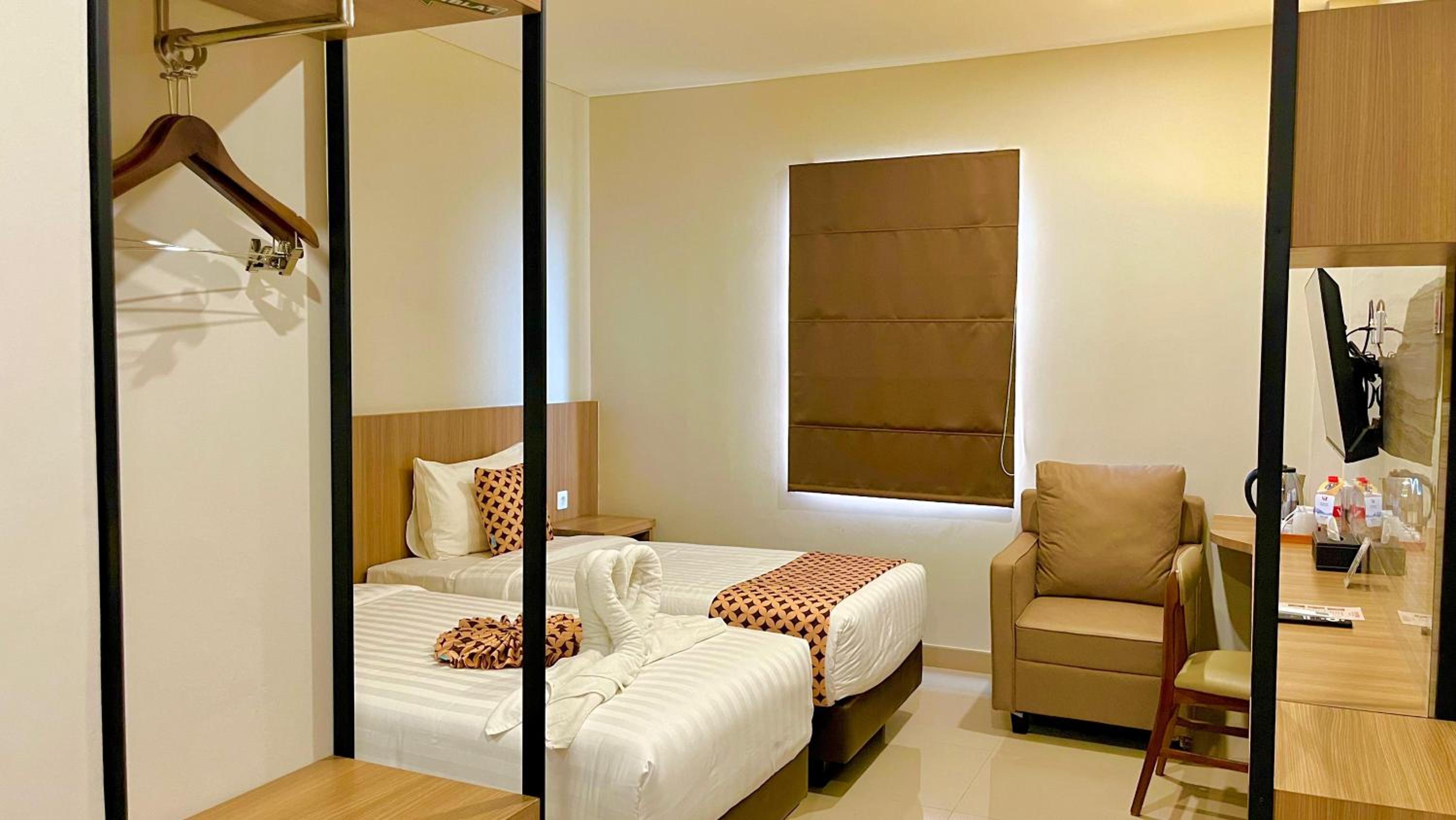Grand Deluxe King Room
