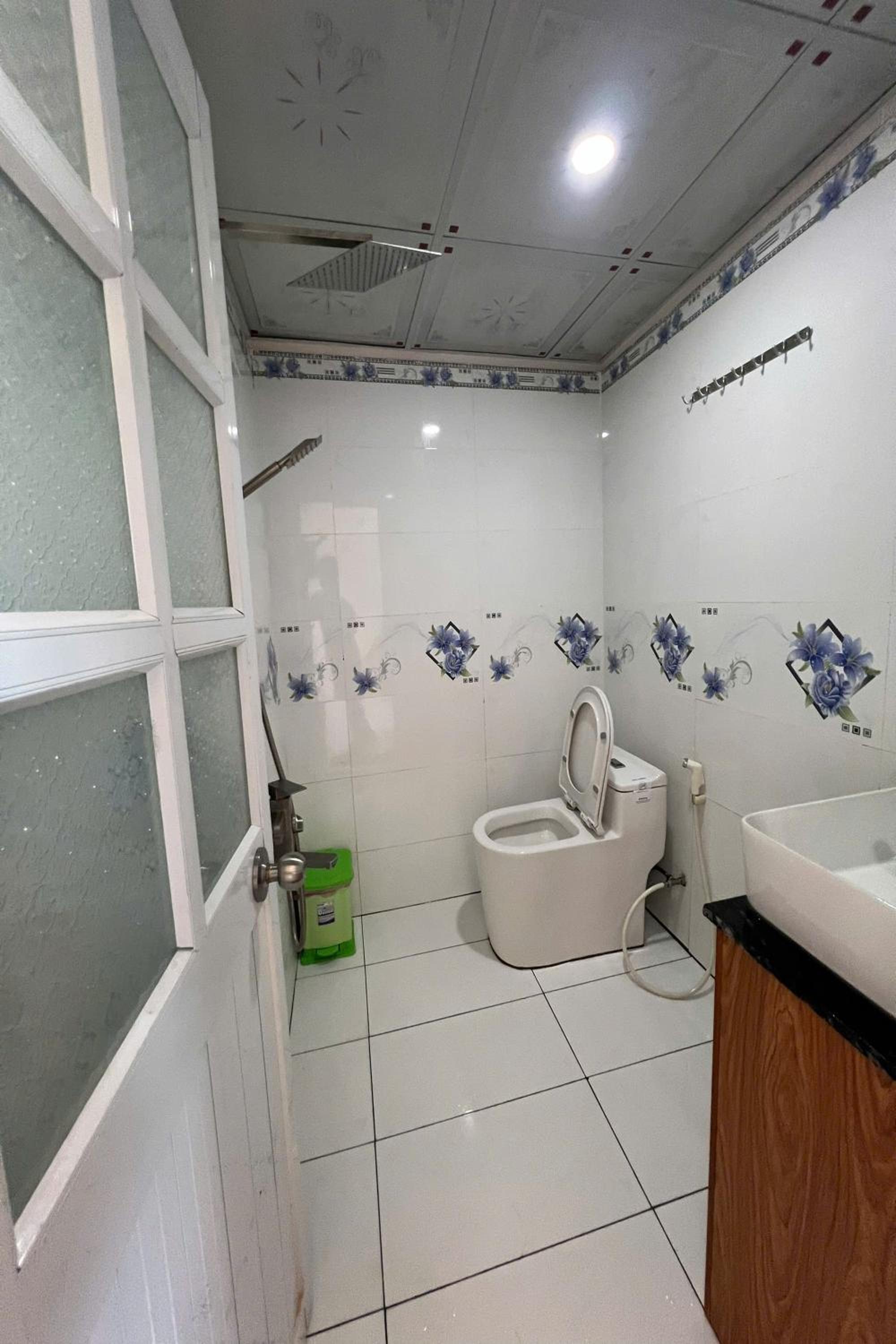 Double Room - Photo 7