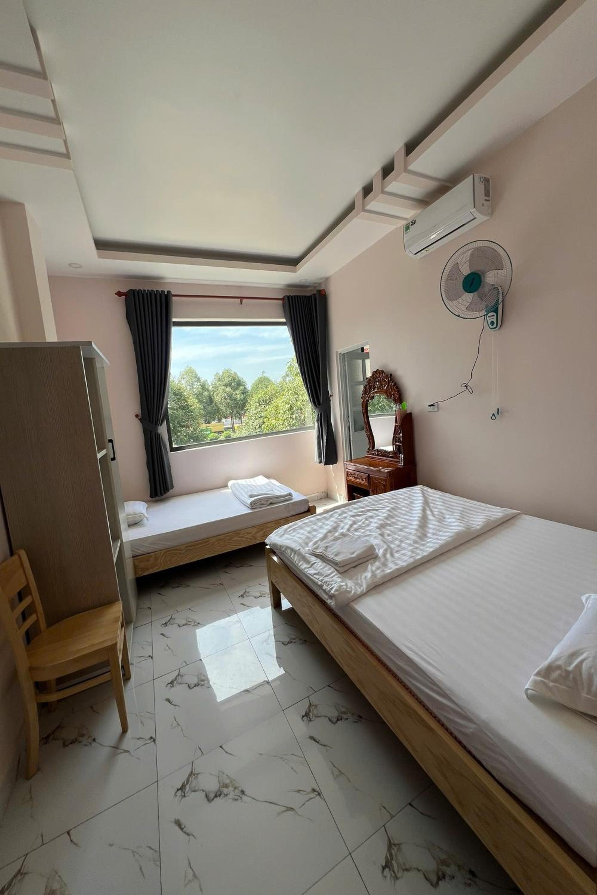 Triple Room - Photo 6