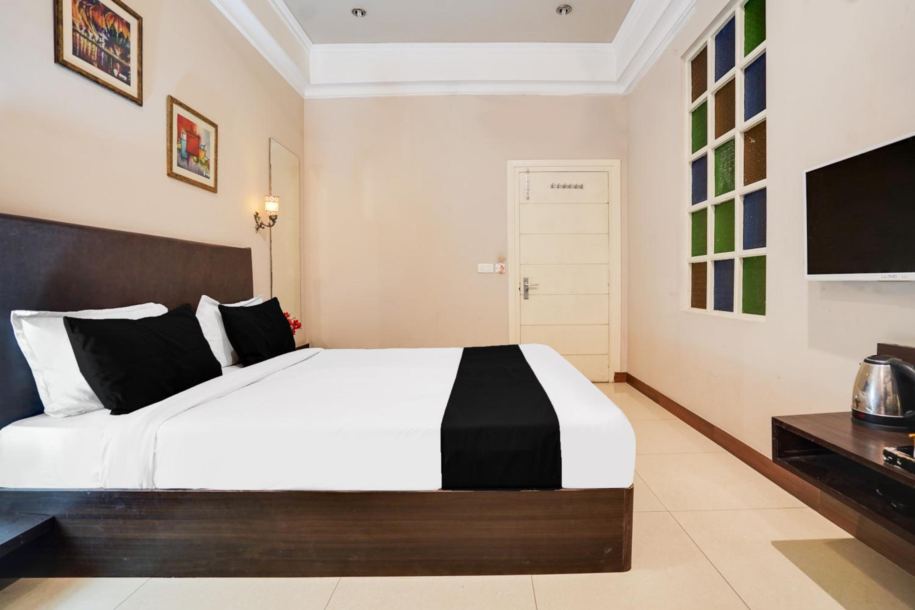 Classic Triple Room - Photo 14