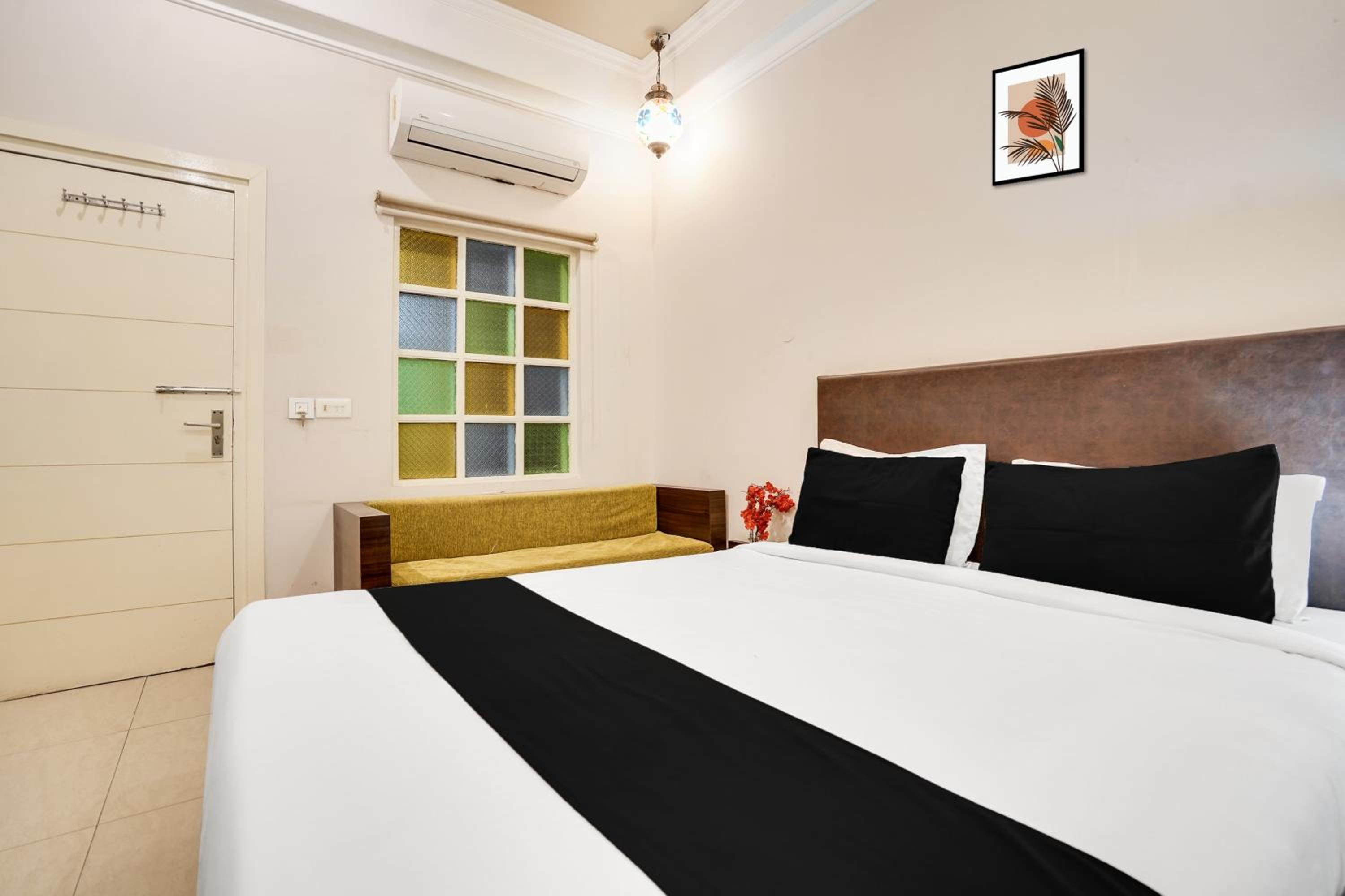 Classic Triple Room - Photo 7