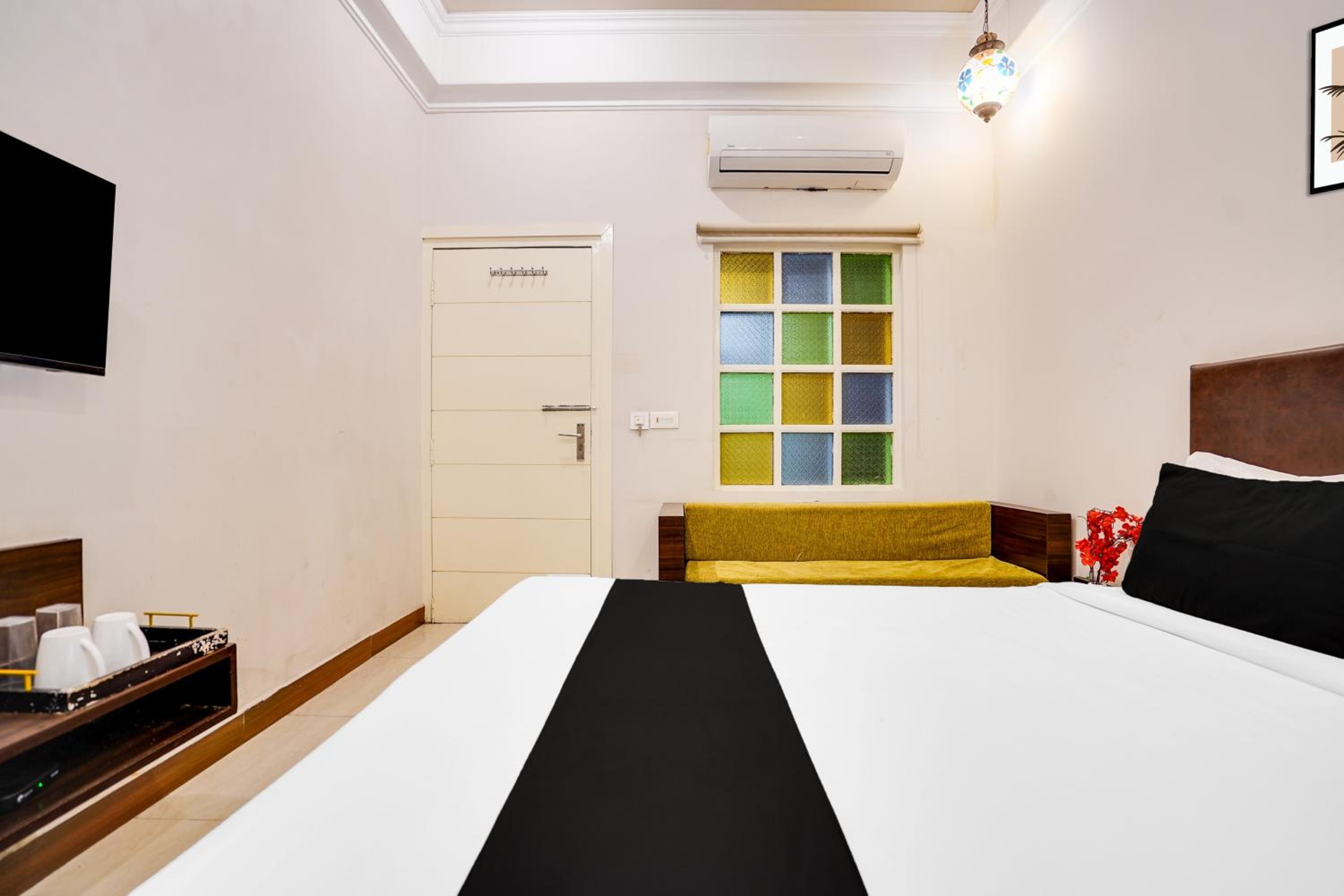 Classic Triple Room - Photo 8