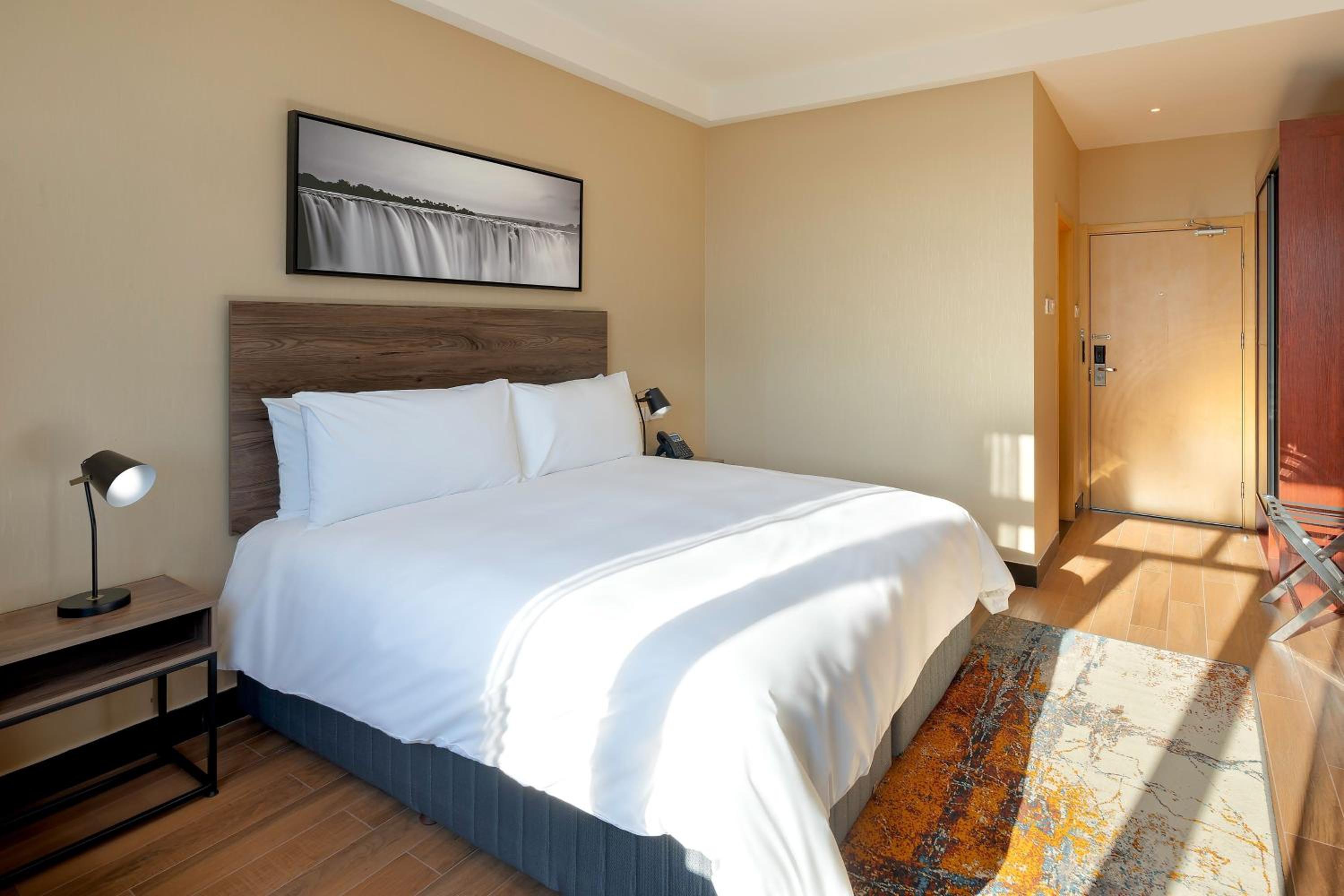 King Room with Garden View - Photo 3