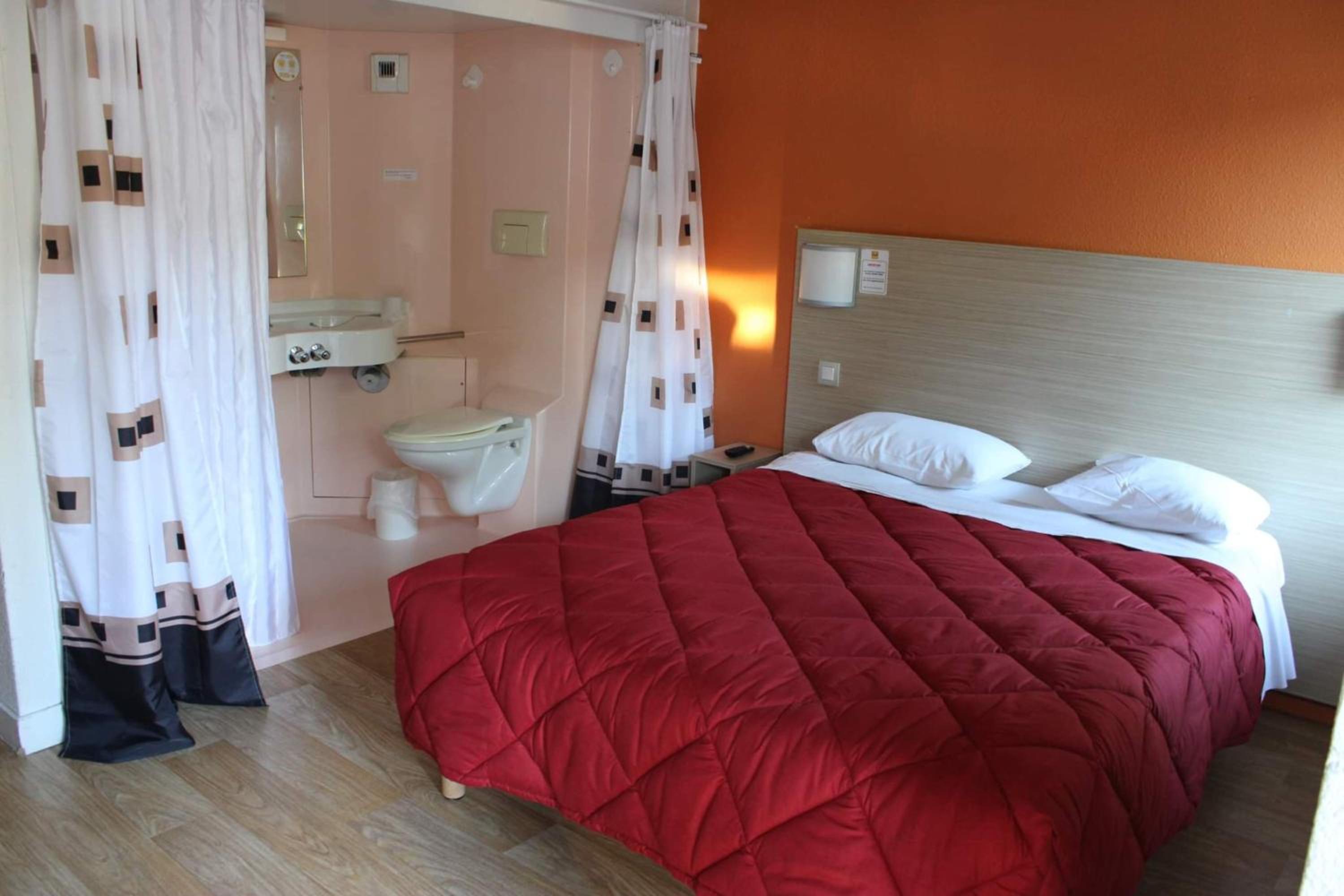 Double Room - Photo 1