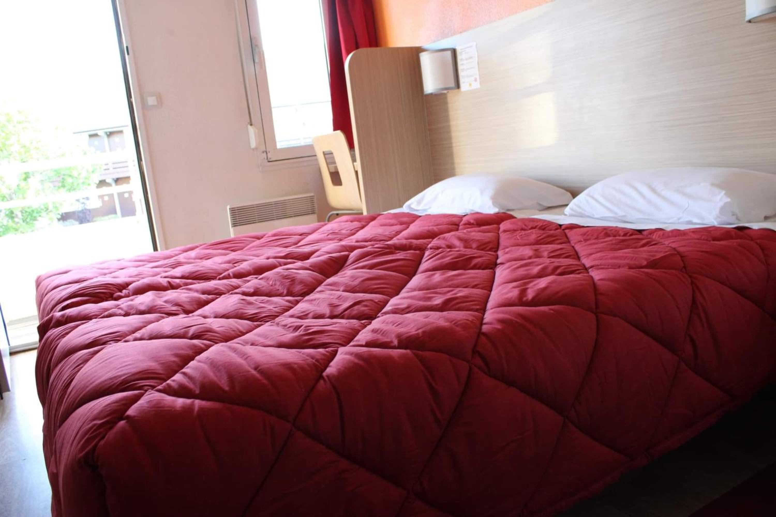 Twin Room - Photo 1