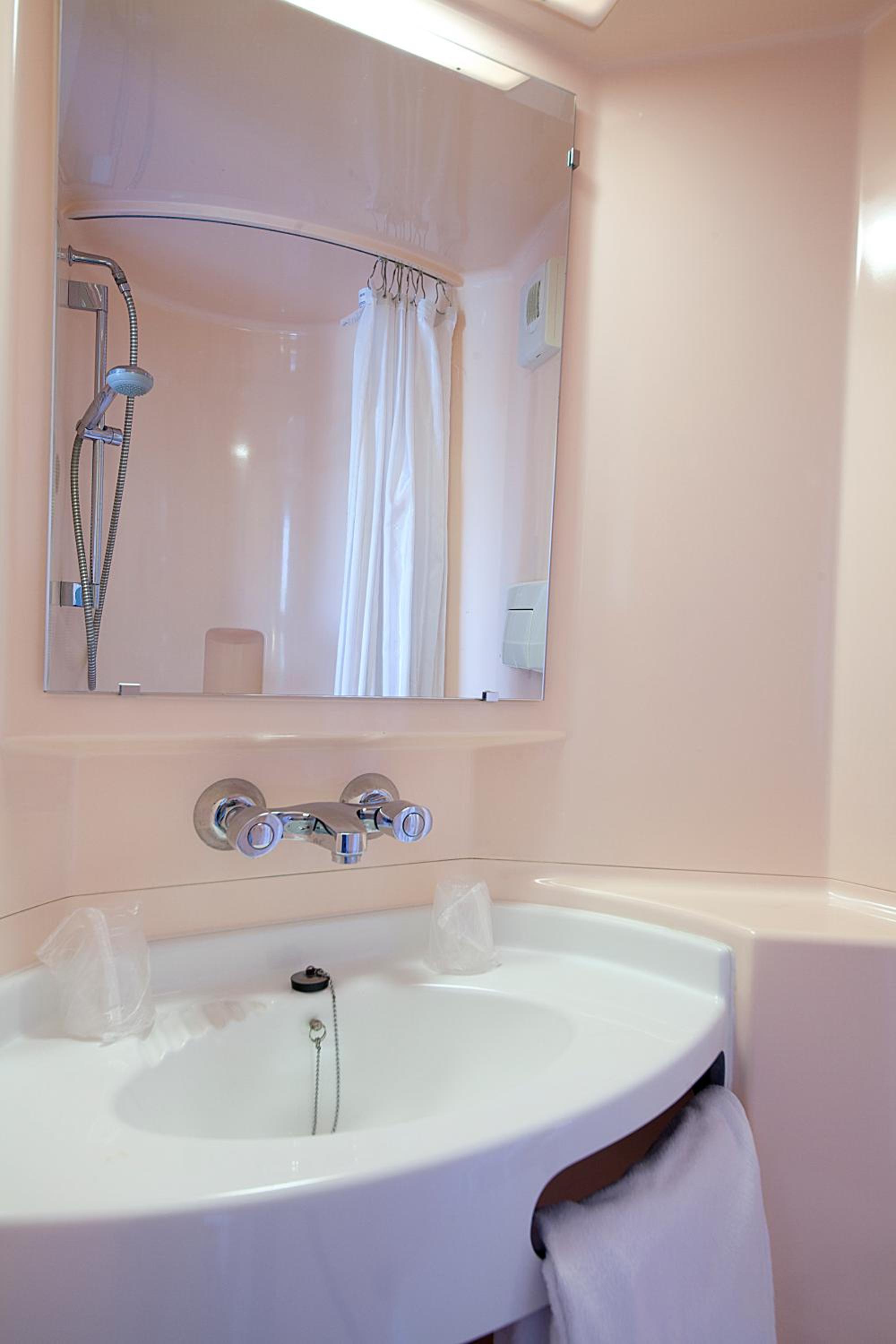 Double Room - Photo 3