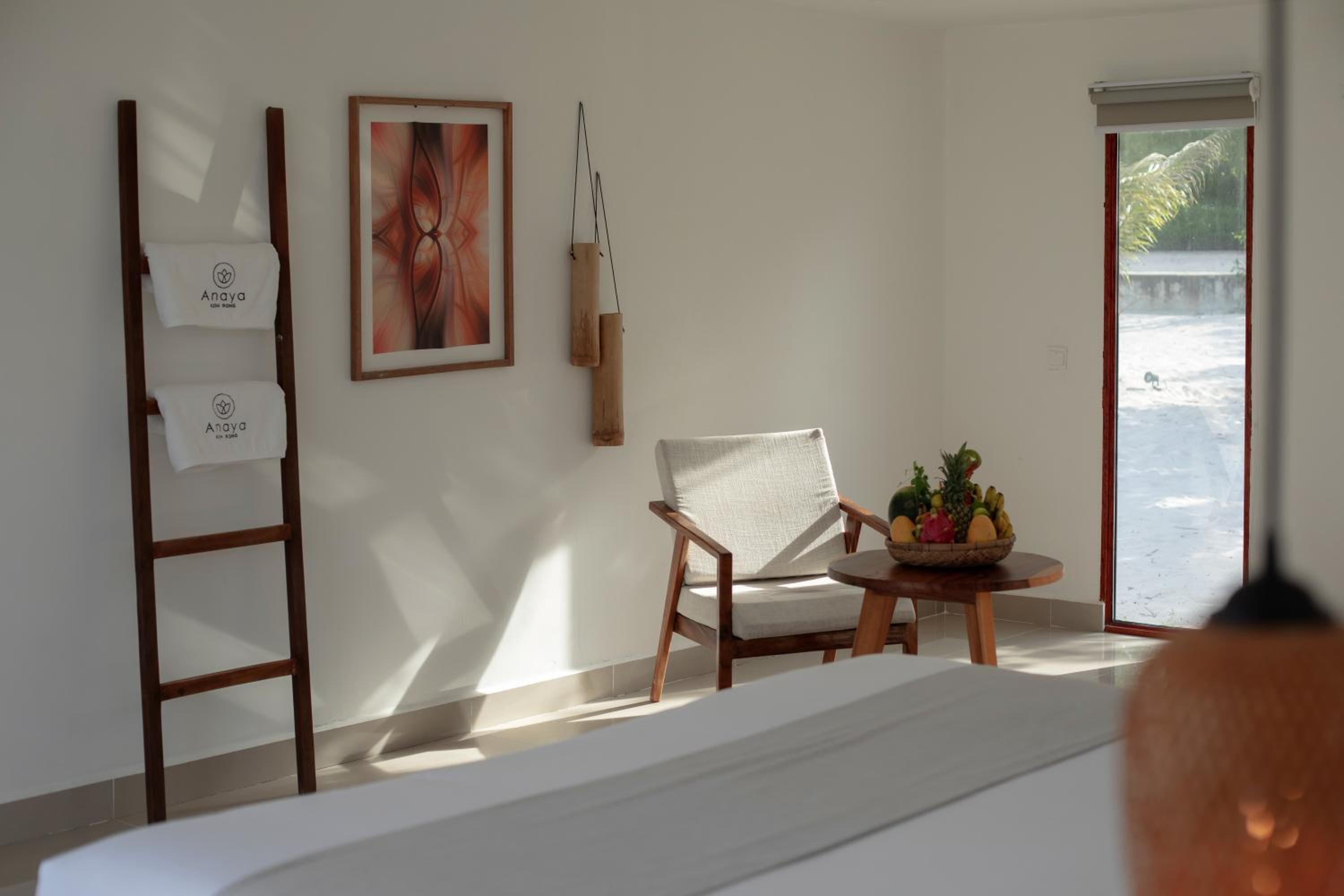 Double Room with Balcony - Photo 2
