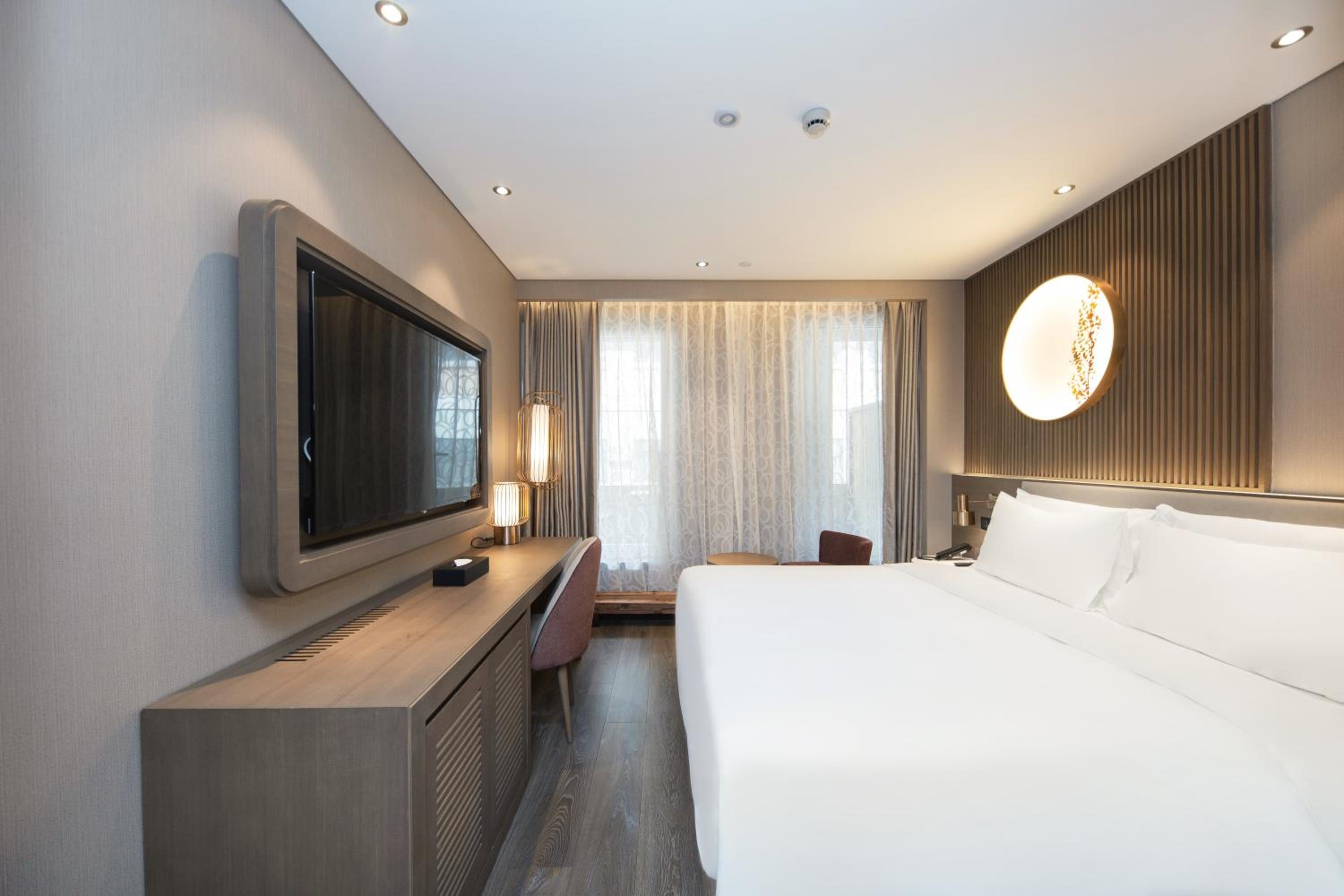 Deluxe Single Room