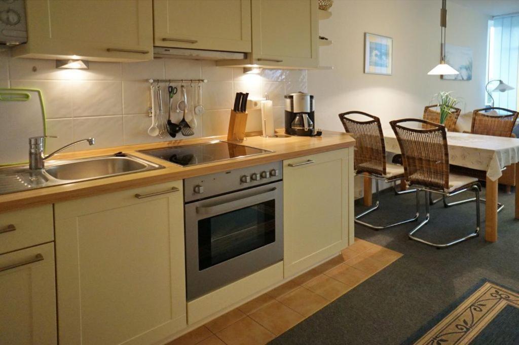 Apartment With Terrace photo 3