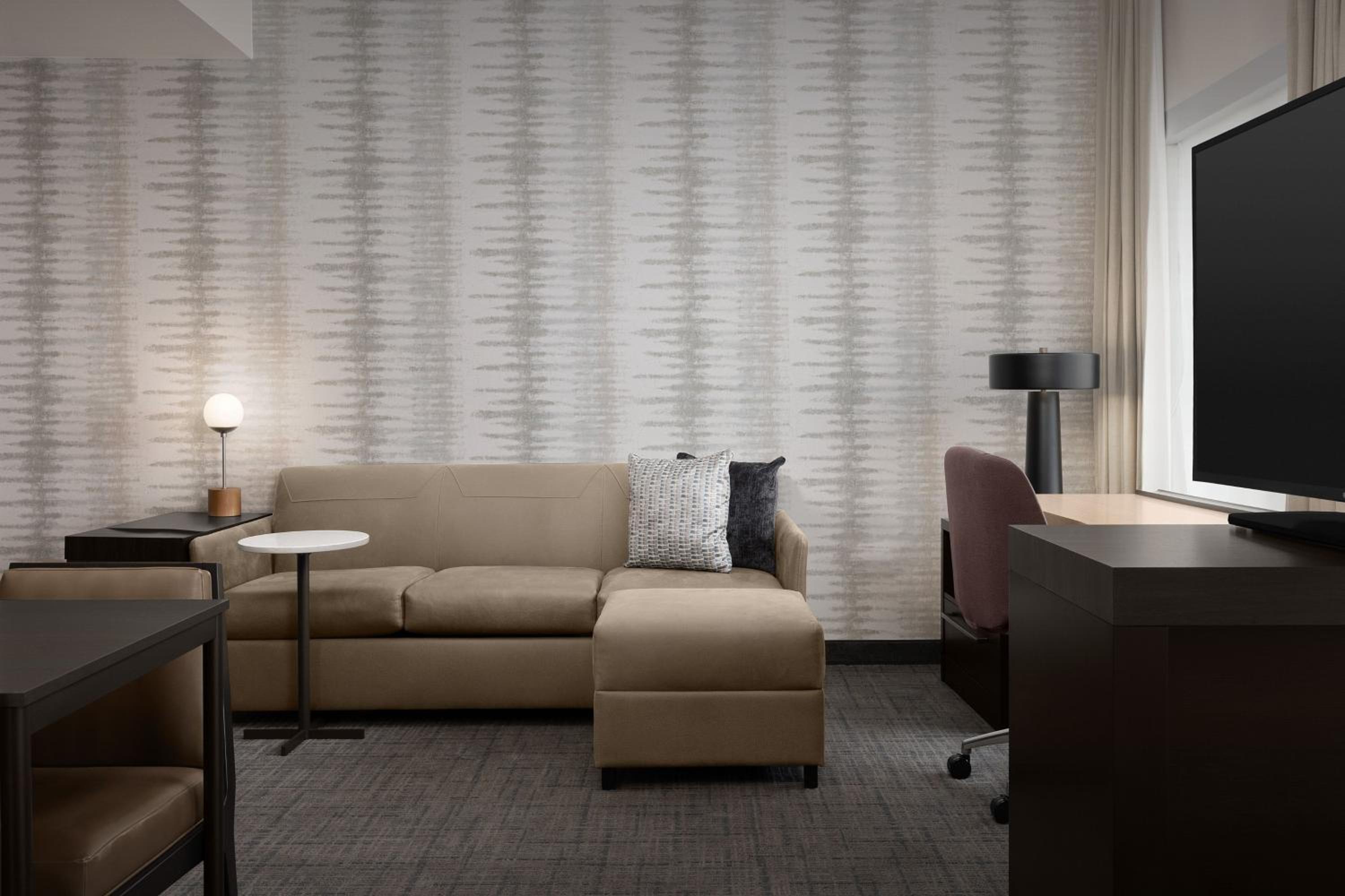 Studio King Suite with Sofa Bed - Hearing Accessible photo 2