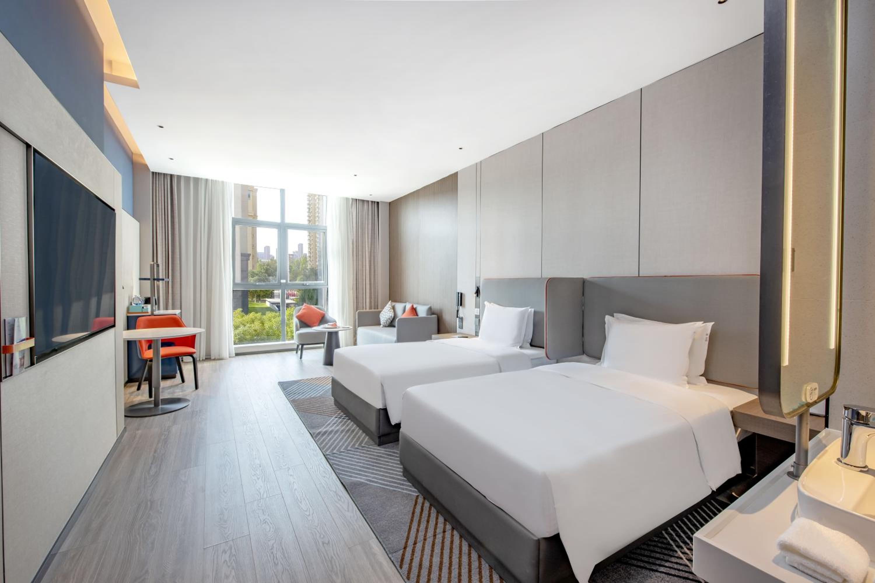 Standard Twin Room with City View