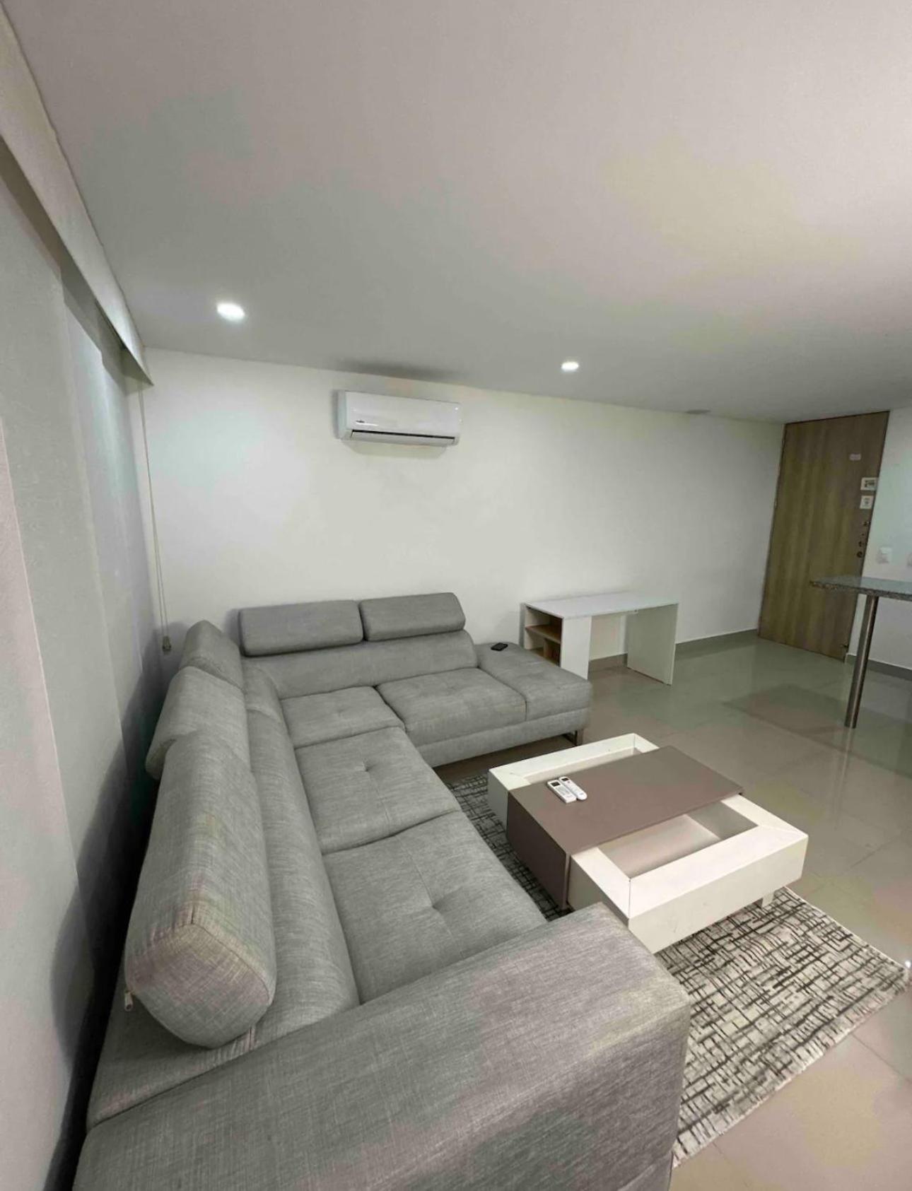 Apartment photo 3