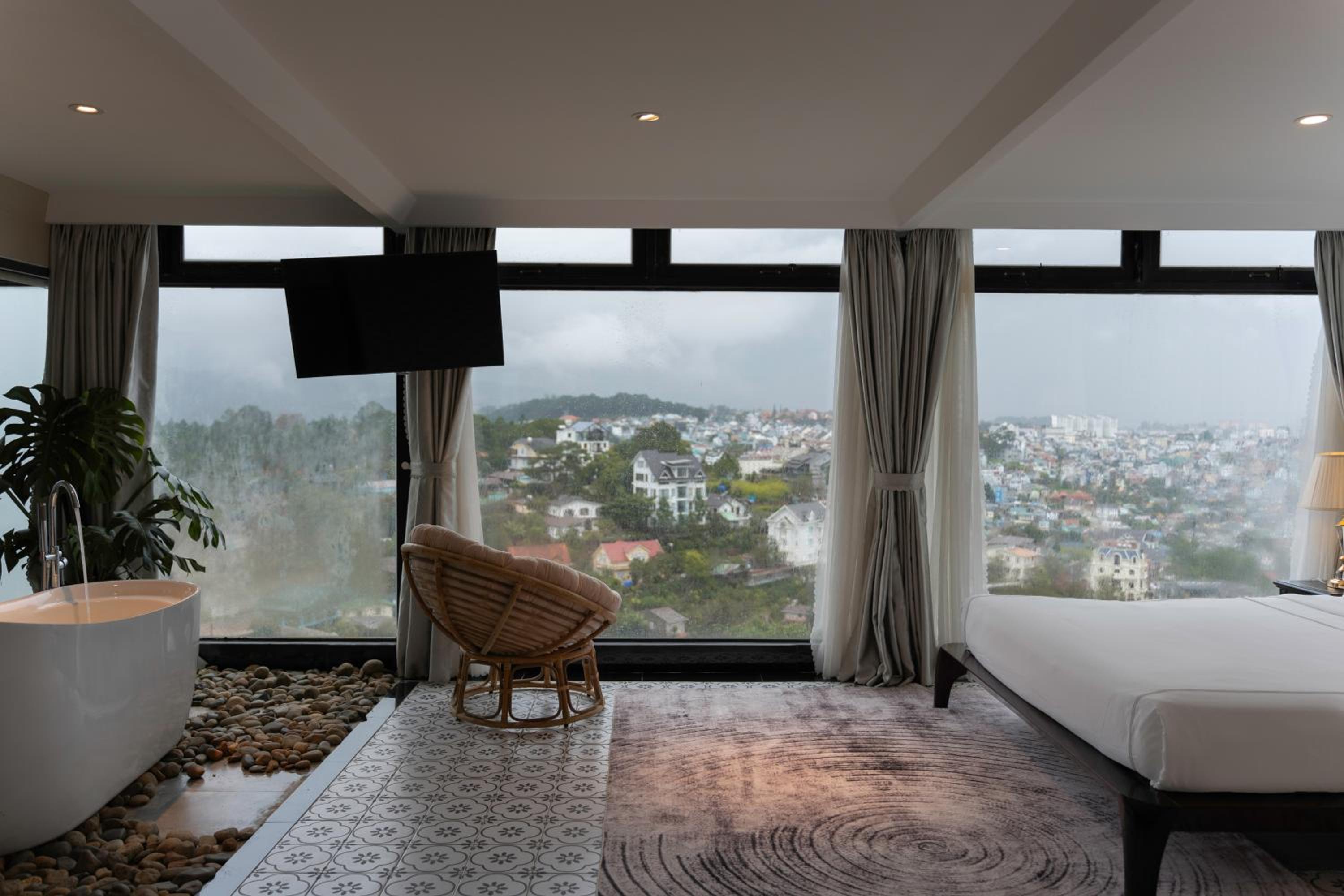 Executive Suite photo 2