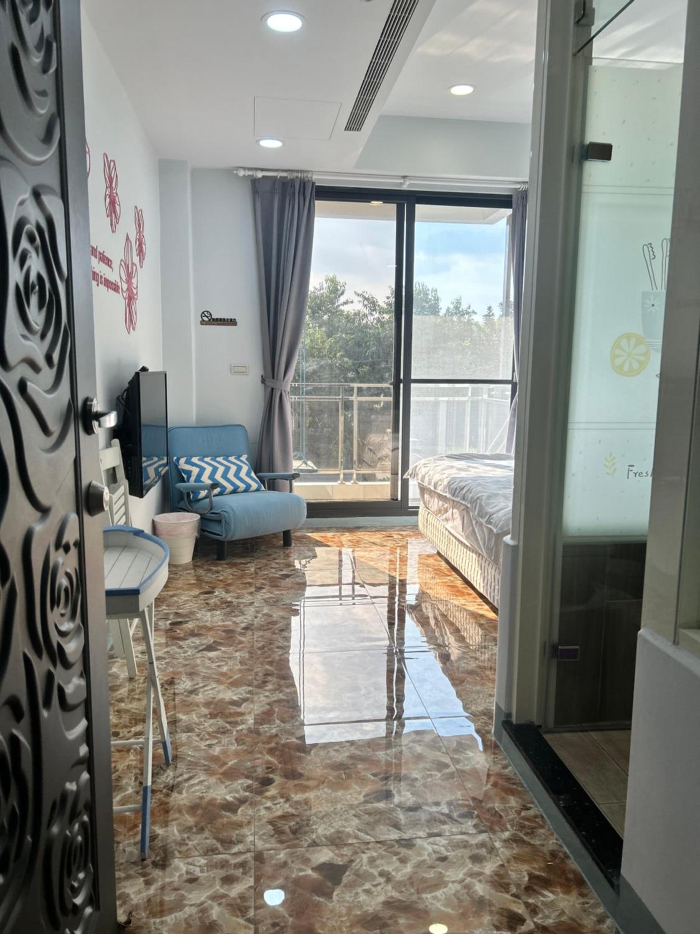 King Room with Balcony photo 3